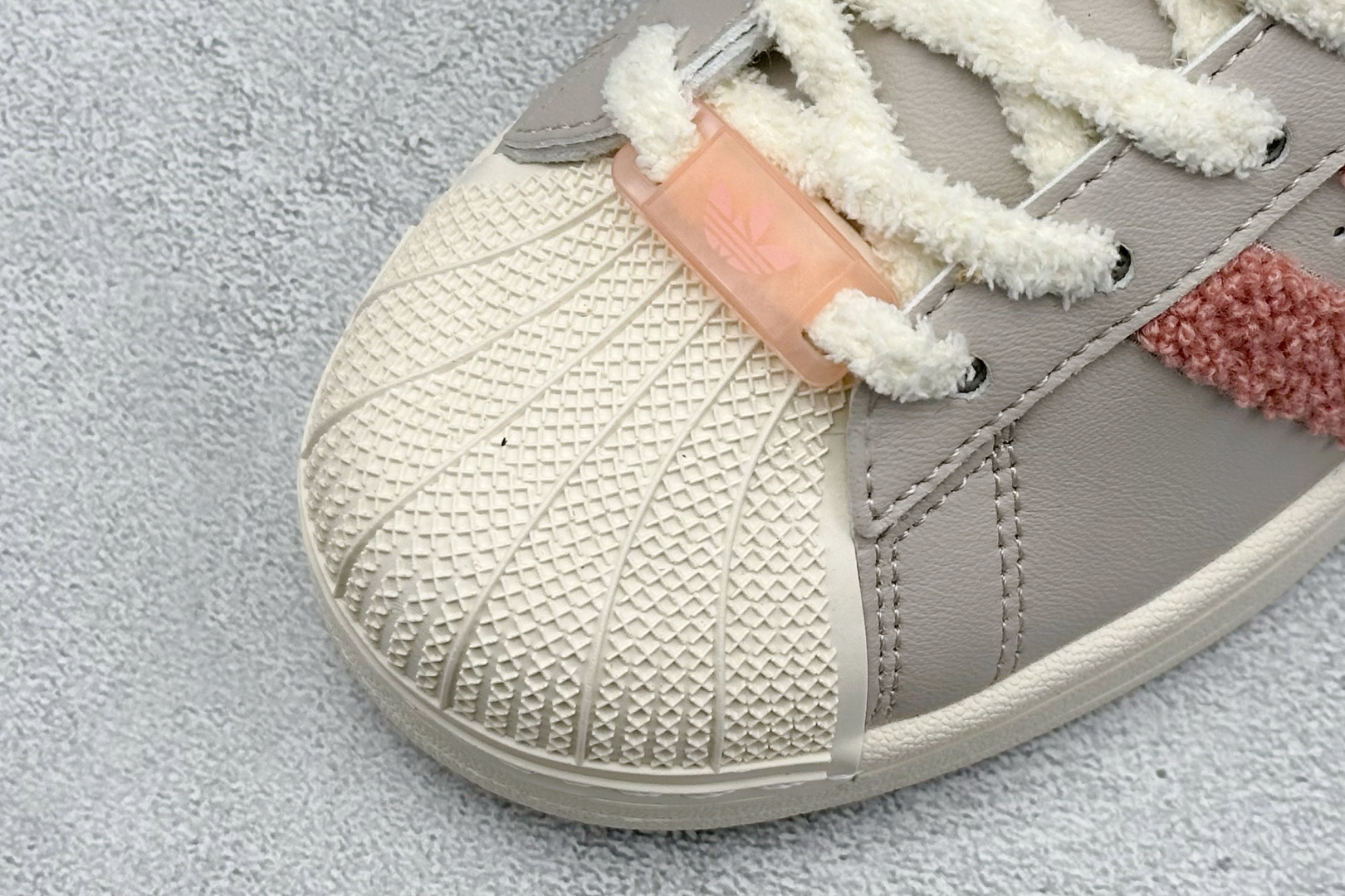 140 AD Originals Super 2 贝壳头 JR6986-Chinese UA Cheap High Quatity Brand Clothes Bags handbags Sneakers wholesale wholesaler seller from China Factory suppliers Fashion Clothing Shoes best Quality Beautiful Price 140 AD Originals Super 2 贝壳头 JR6986