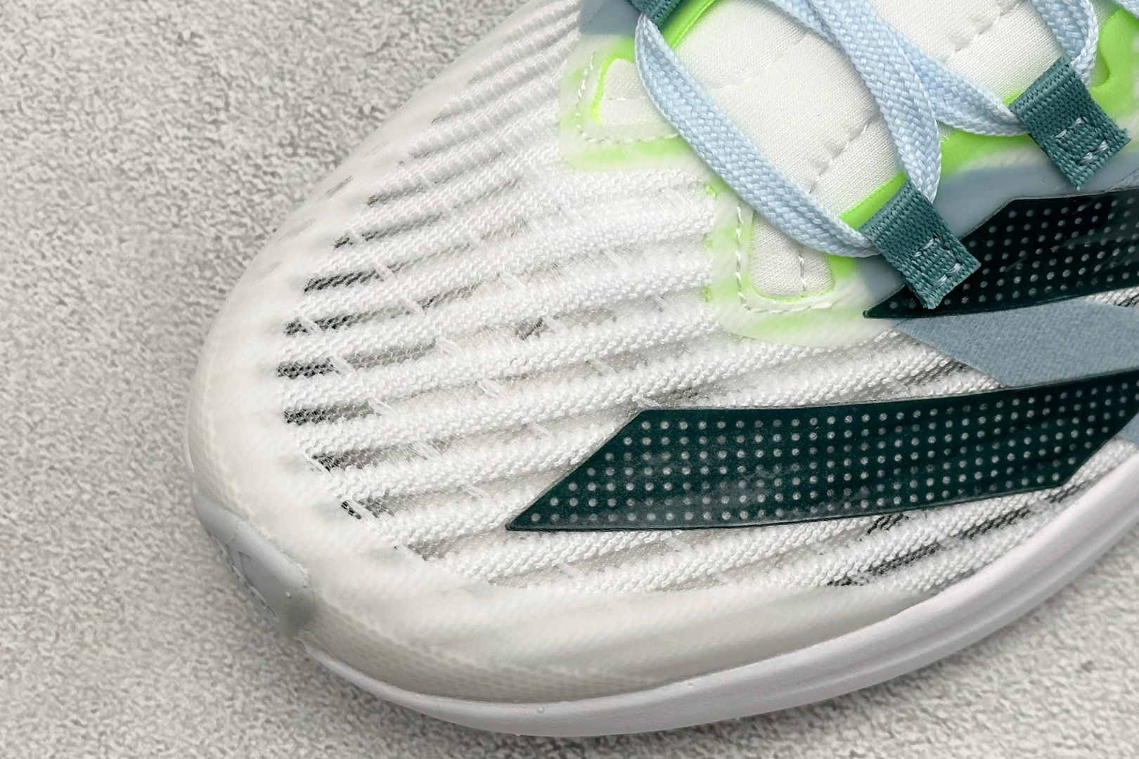 Adidas Adizero Rc 5 减震透气休闲训练跑步鞋 ID6914 Adidas Adizero Rc 5 减震透气休闲训练跑步鞋 ID6914