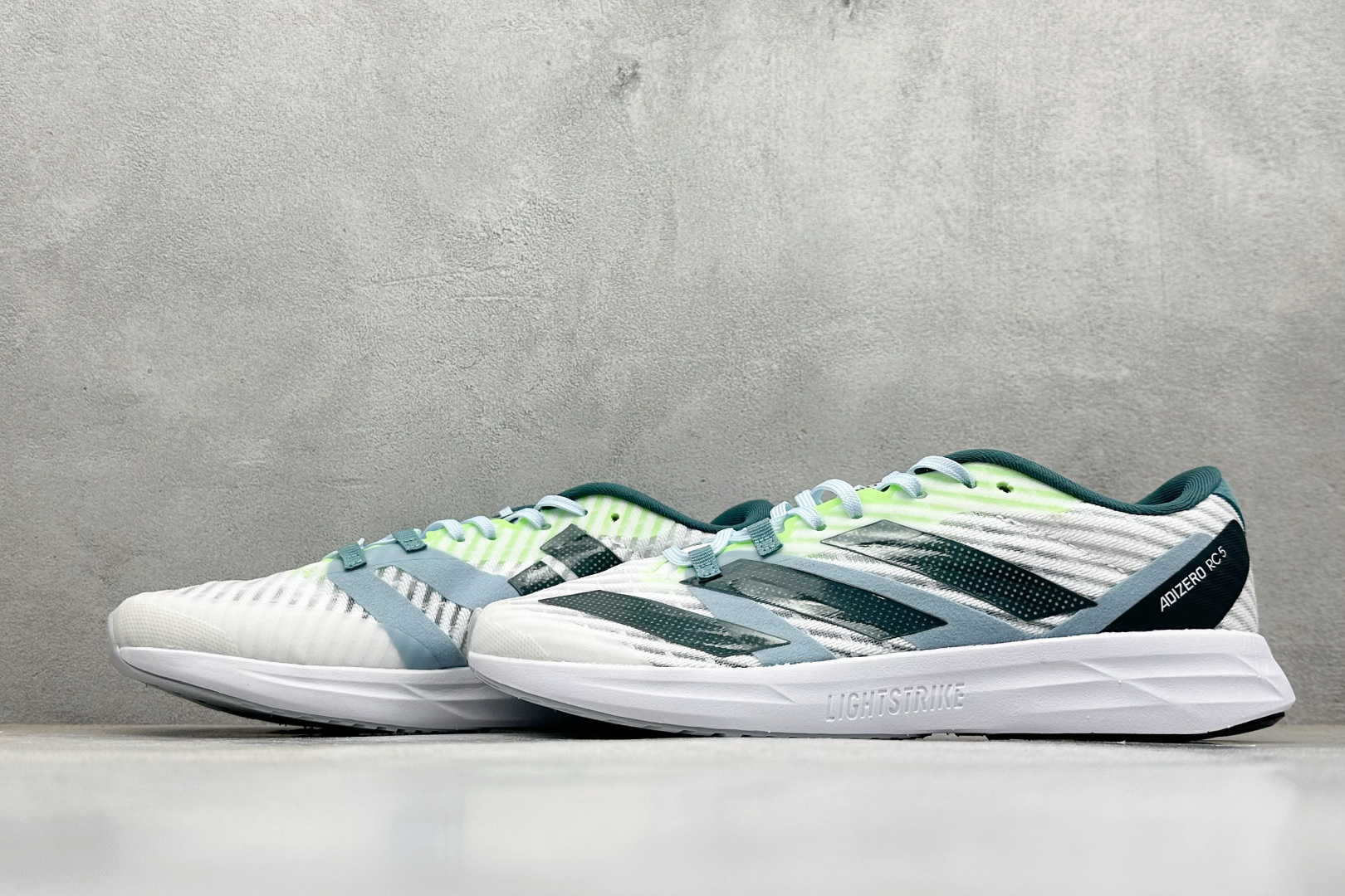 Adidas Adizero Rc 5 减震透气休闲训练跑步鞋 ID6914 Adidas Adizero Rc 5 减震透气休闲训练跑步鞋 ID6914