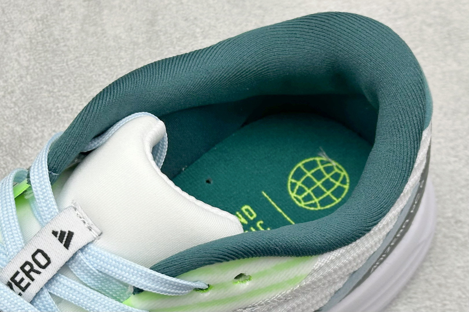 Adidas Adizero Rc 5 减震透气休闲训练跑步鞋 ID6914 Adidas Adizero Rc 5 减震透气休闲训练跑步鞋 ID6914