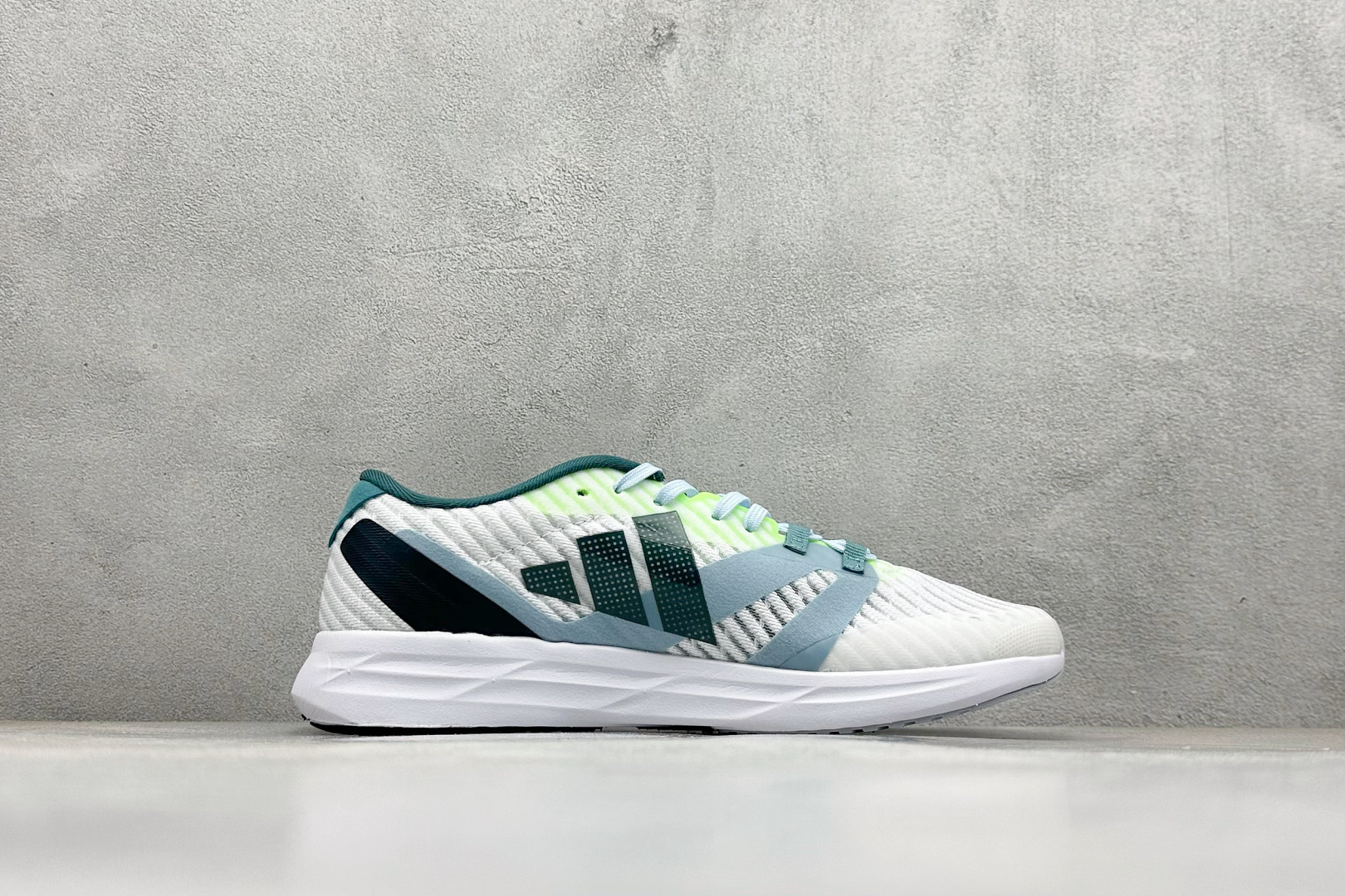 Adidas Adizero Rc 5 减震透气休闲训练跑步鞋 ID6914 Adidas Adizero Rc 5 减震透气休闲训练跑步鞋 ID6914
