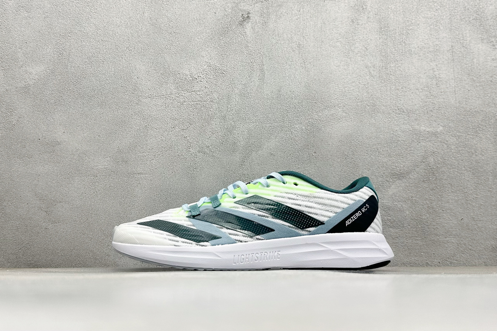Adidas Adizero Rc 5 减震透气休闲训练跑步鞋 ID6914 Adidas Adizero Rc 5 减震透气休闲训练跑步鞋 ID6914