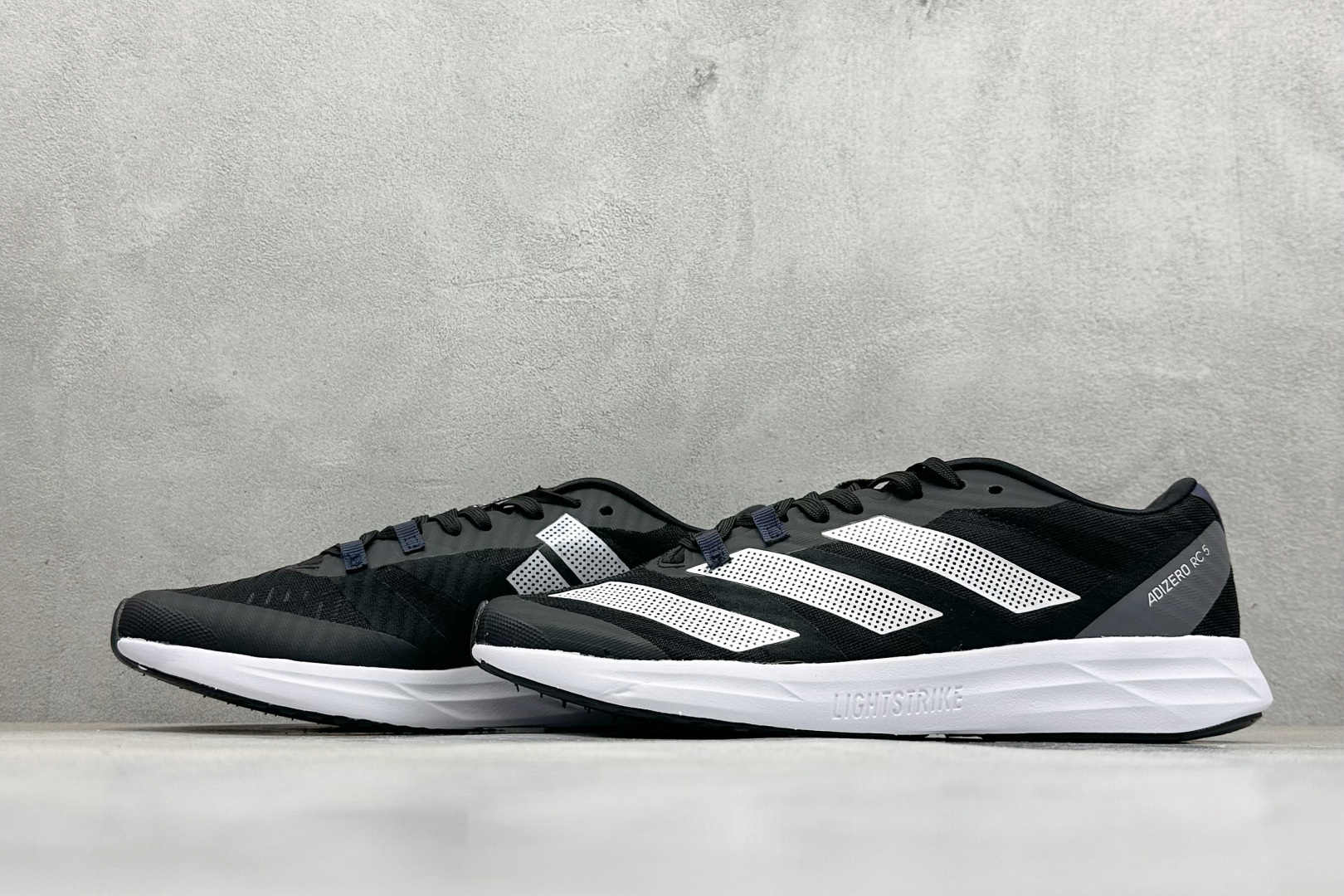 Adidas Adizero Rc 5 减震透气休闲训练跑步鞋 HQ3680