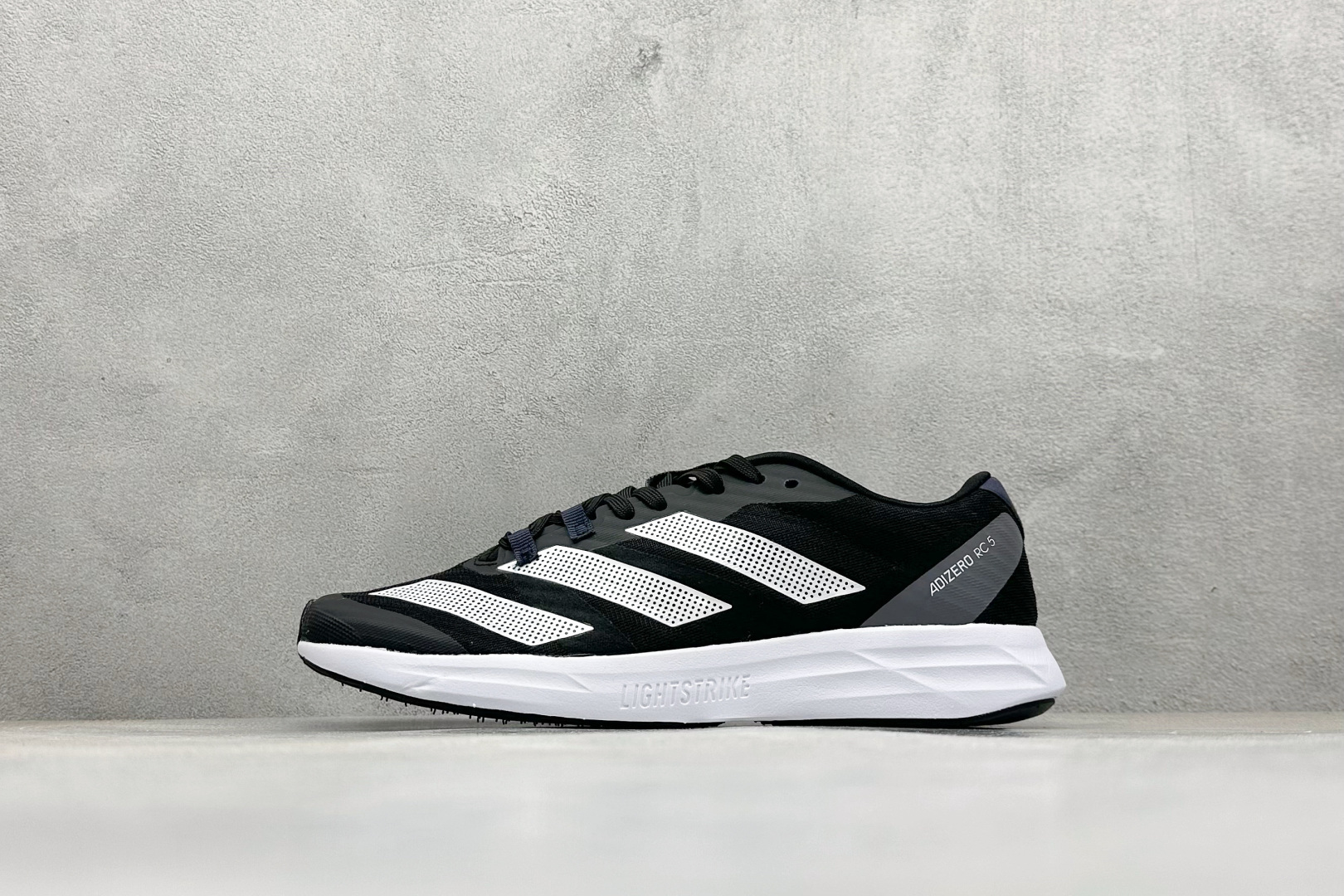 Adidas Adizero Rc 5 减震透气休闲训练跑步鞋 HQ3680