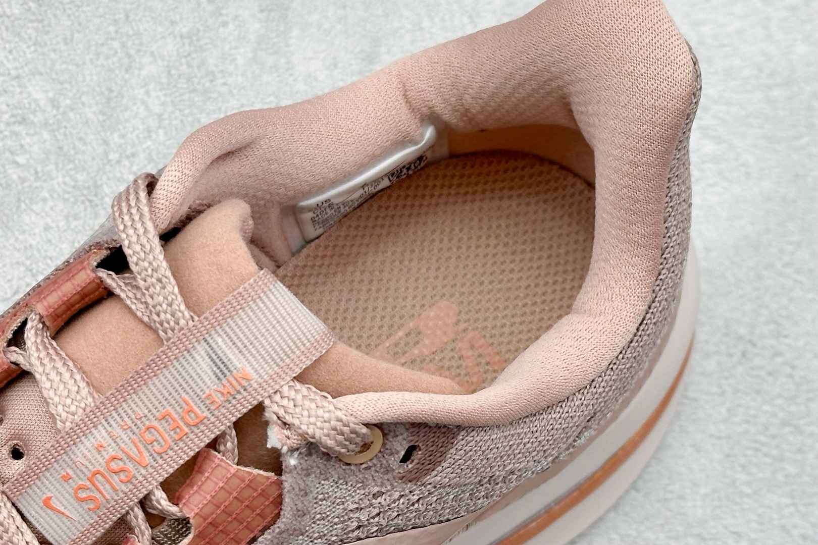 250 YH版Nike Air Zoom Pegasus Premium 耐克网面全掌气垫缓震跑鞋 HQ2593-603