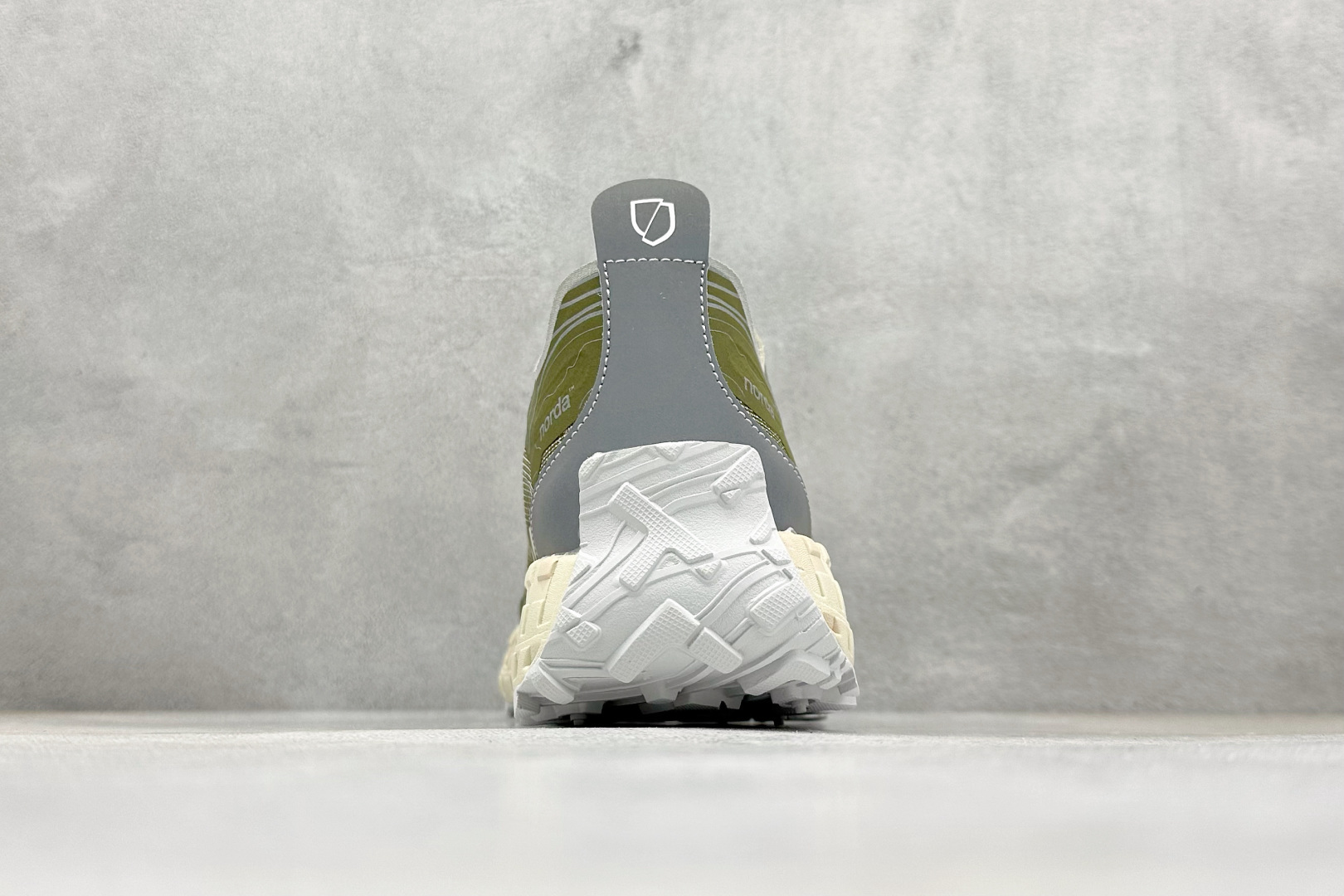 M版 NORDA 001 诺达织物厚底低帮生活休闲鞋 TFO001-MGLT