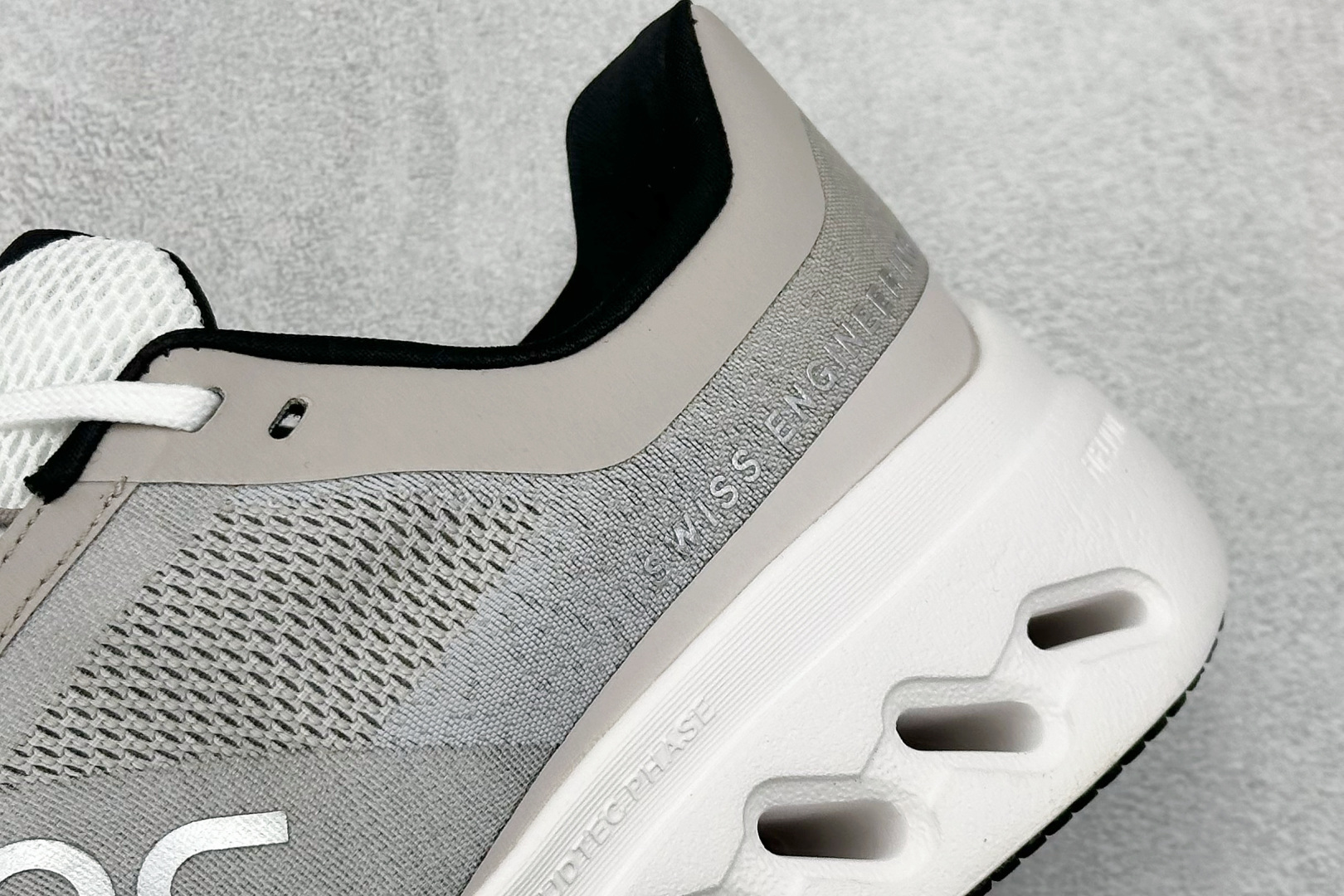 180 XD版On昂跑 Cloudsurfer Next 舒适百搭防滑耐磨低帮休闲跑步鞋 3ME3002