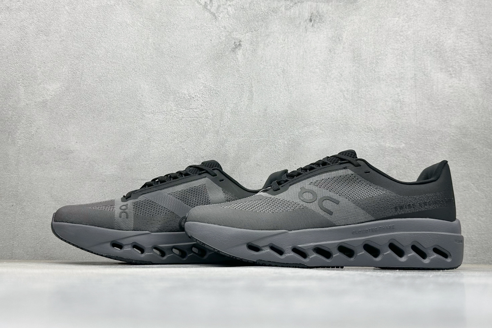 180 XD版On昂跑 Cloudsurfer Next 舒适百搭防滑耐磨低帮休闲跑步鞋 3ME3002