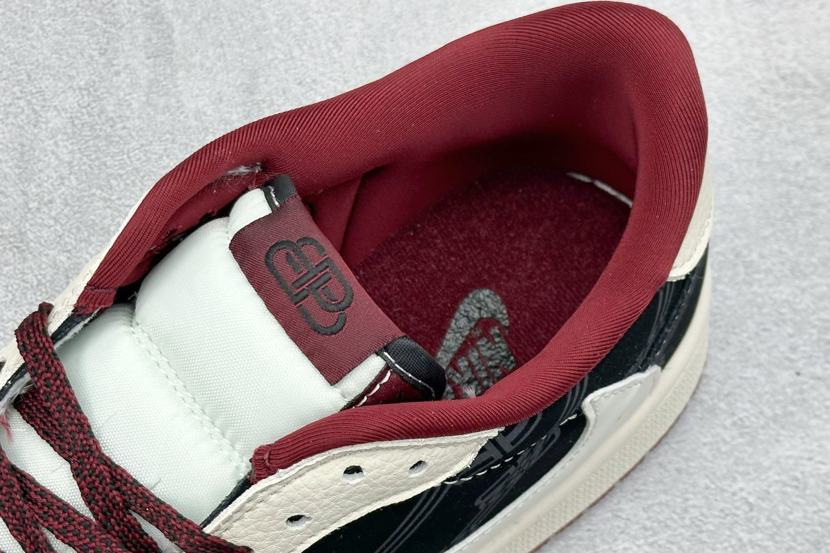 280 XC版Travis Scott x Fragment Design x Jordan Air Jordan 1 Low SP “棕底白黑” XS2025-079