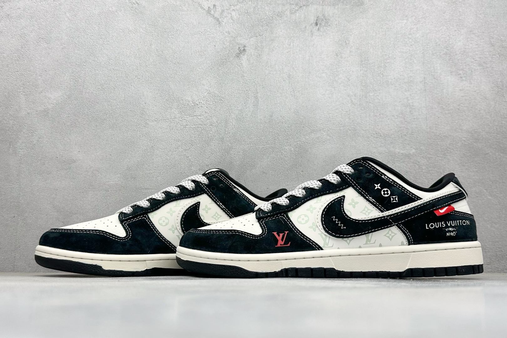 280 XC版Nike SB Dunk Low“LV联名——双勾信花” 周年高端定制 低帮休闲板鞋 CX5050-Y22-Chinese UA Cheap High Quatity Brand Clothes Bags handbags Sneakers wholesale wholesaler seller from China Factory suppliers Fashion Clothing Shoes best Quality Beautiful Price 280 XC版Nike SB Dunk Low“LV联名——双勾信花” 周年高端定制 低帮休闲板鞋 CX5050-Y22