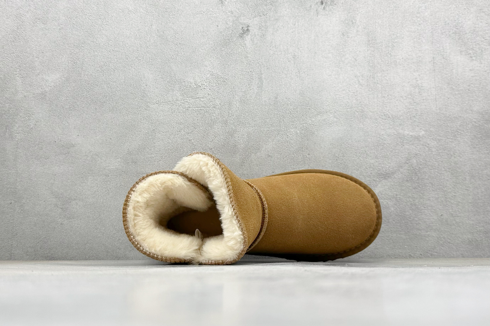 180 UGG 经典木扣短筒雪地靴 官方经典款 15MM外跟+2CM内增高 短筒雪地靴 1016422