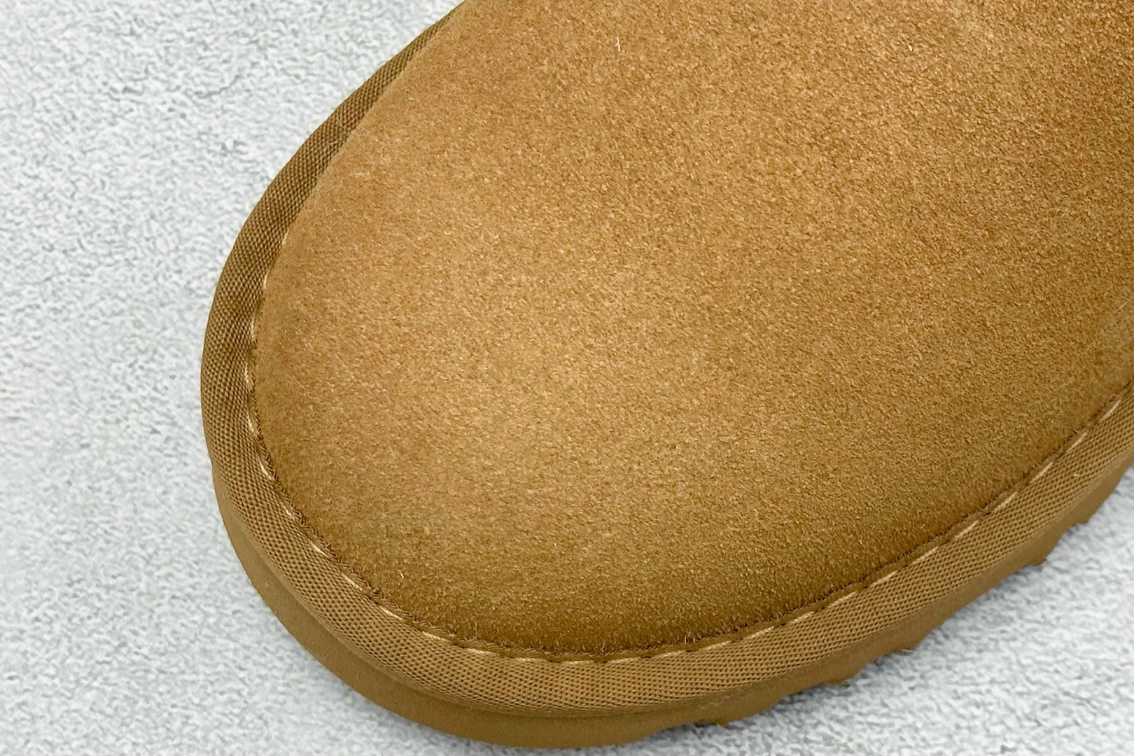 180 UGG 经典木扣短筒雪地靴 官方经典款 15MM外跟+2CM内增高 短筒雪地靴 1016422