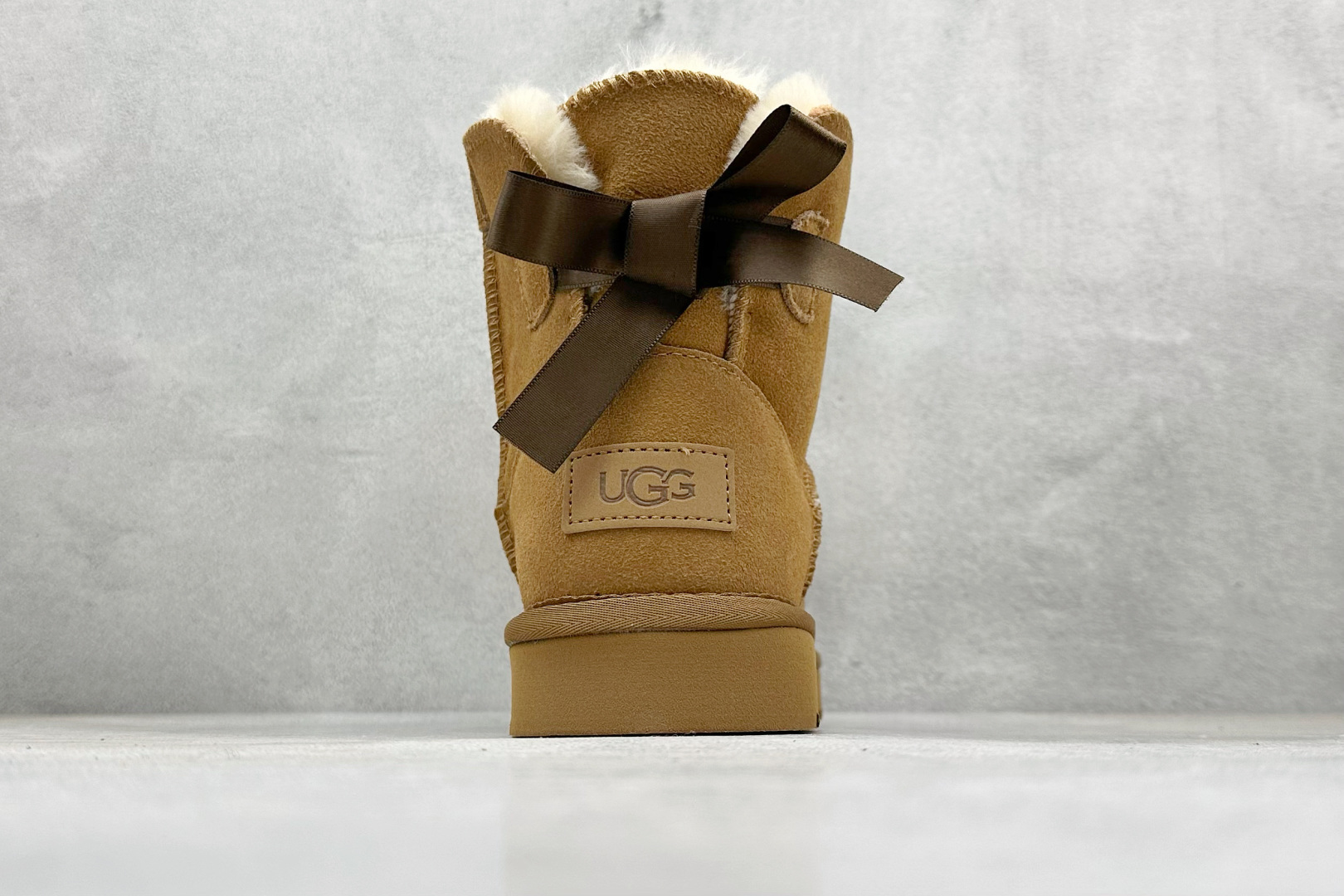 180 UGG经典蝴蝶结短筒雪地靴 官方经典款 15MM外跟+2CM内增高 短筒雪地靴 1016501