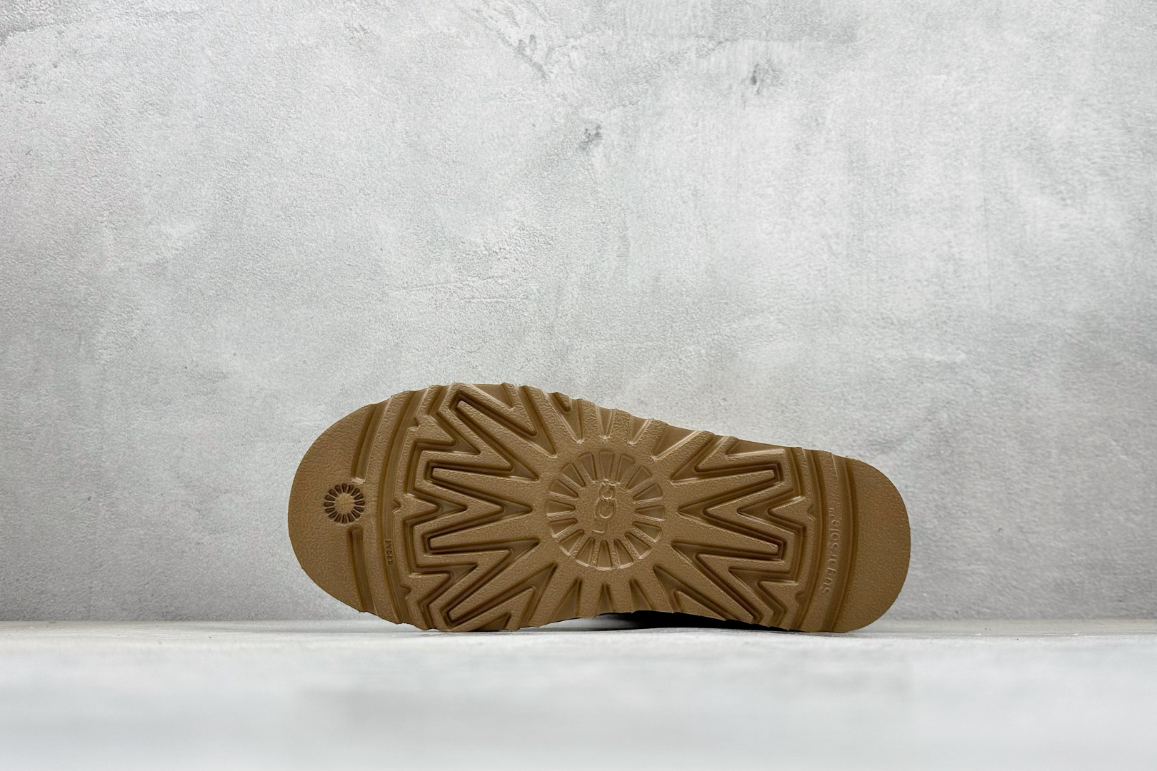 180 UGG经典蝴蝶结短筒雪地靴 官方经典款 15MM外跟+2CM内增高 短筒雪地靴 1016501