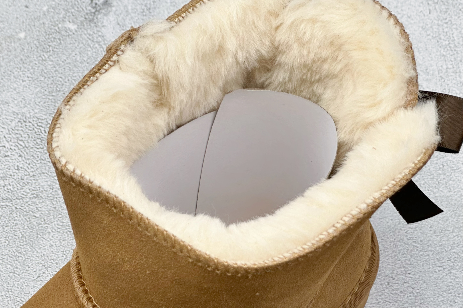 180 UGG经典蝴蝶结短筒雪地靴 官方经典款 15MM外跟+2CM内增高 短筒雪地靴 1016501