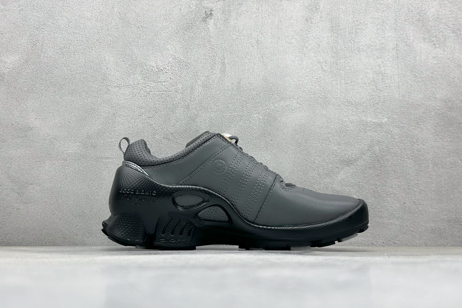 280 ECCO爱步 小红书爆款 新款百搭休闲款 Ecco/爱步男士跑步鞋休闲鞋透气轻质系带轻便运动鞋 0915041