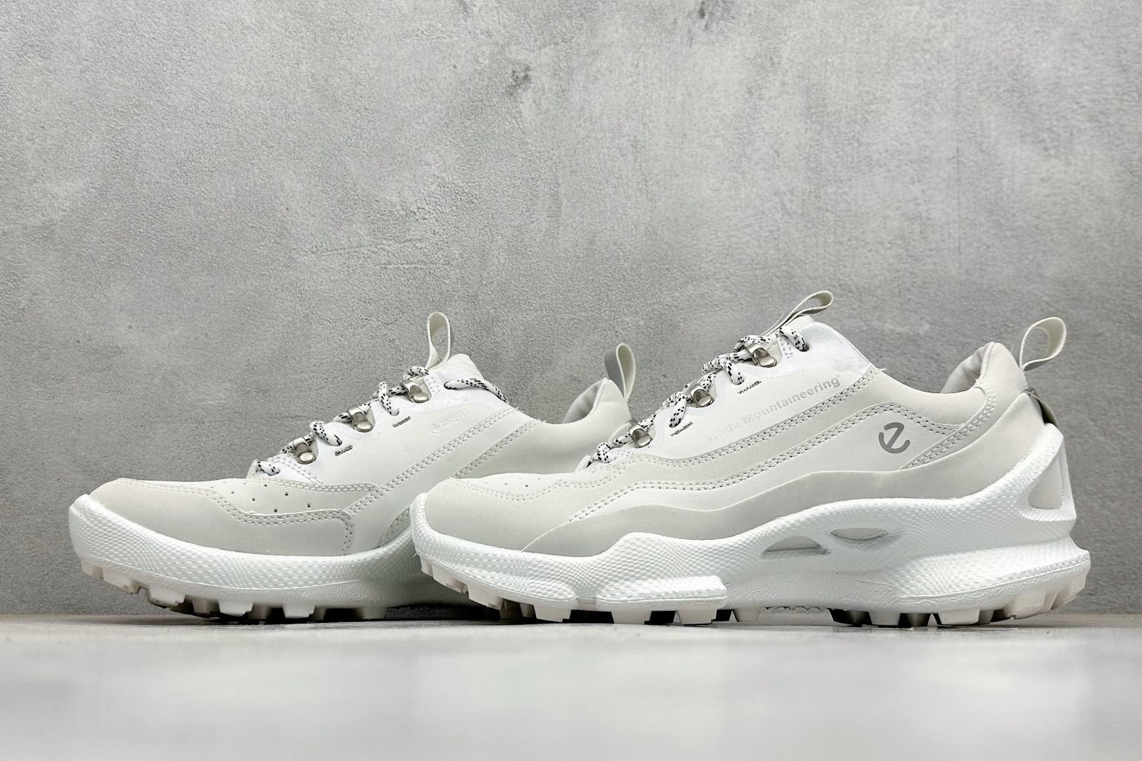 280 ECCO爱步 小红书爆款 新款百搭休闲款 Ecco/爱步男士跑步鞋休闲鞋透气轻质系带轻便运动鞋 8036145-Chinese UA Cheap High Quatity Brand Clothes Bags handbags Sneakers wholesale wholesaler seller from China Factory suppliers Fashion Clothing Shoes best Quality Beautiful Price 280 ECCO爱步 小红书爆款 新款百搭休闲款 Ecco/爱步男士跑步鞋休闲鞋透气轻质系带轻便运动鞋 8036145