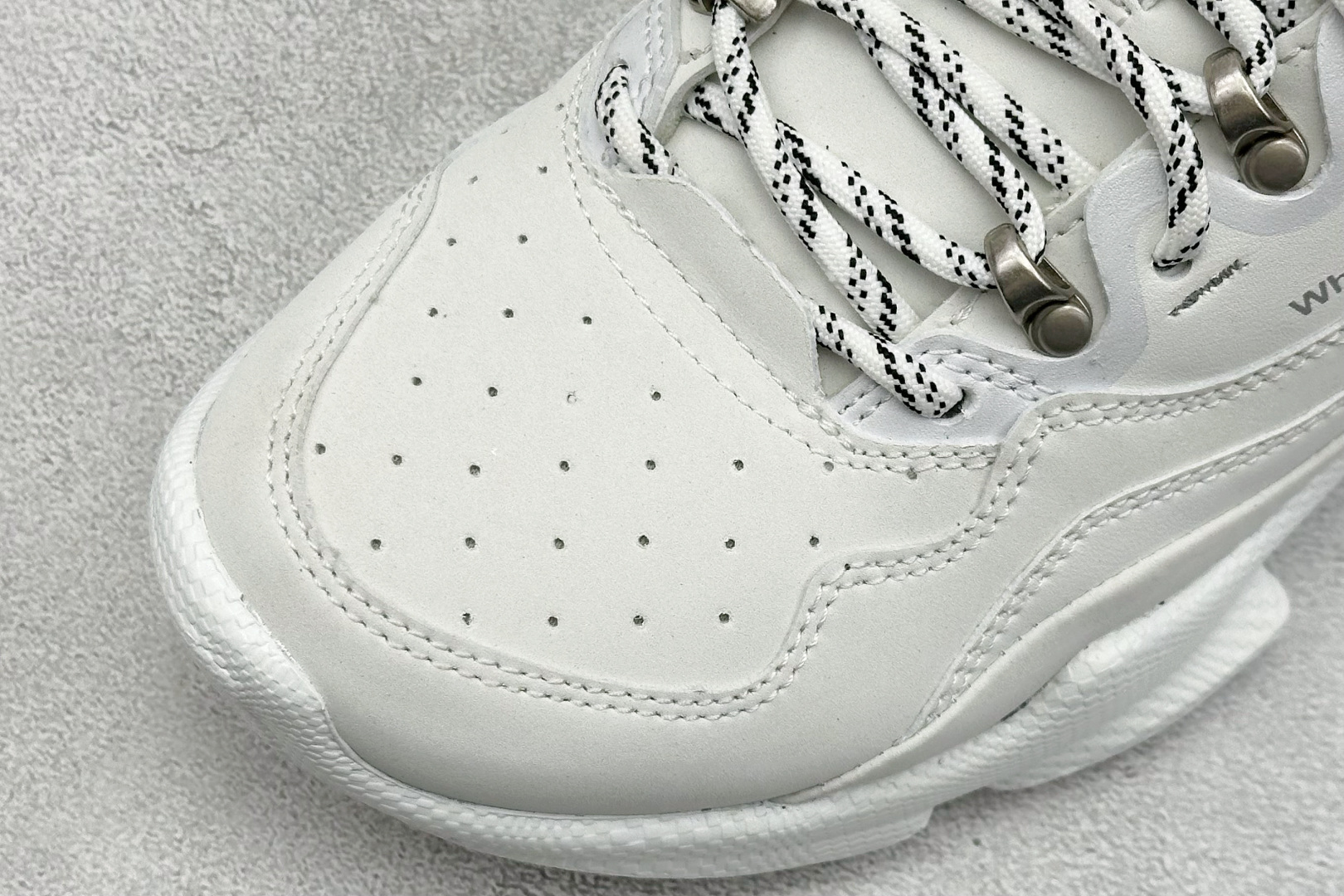 280 ECCO爱步 小红书爆款 新款百搭休闲款 Ecco/爱步男士跑步鞋休闲鞋透气轻质系带轻便运动鞋 8036145-Chinese UA Cheap High Quatity Brand Clothes Bags handbags Sneakers wholesale wholesaler seller from China Factory suppliers Fashion Clothing Shoes best Quality Beautiful Price 280 ECCO爱步 小红书爆款 新款百搭休闲款 Ecco/爱步男士跑步鞋休闲鞋透气轻质系带轻便运动鞋 8036145