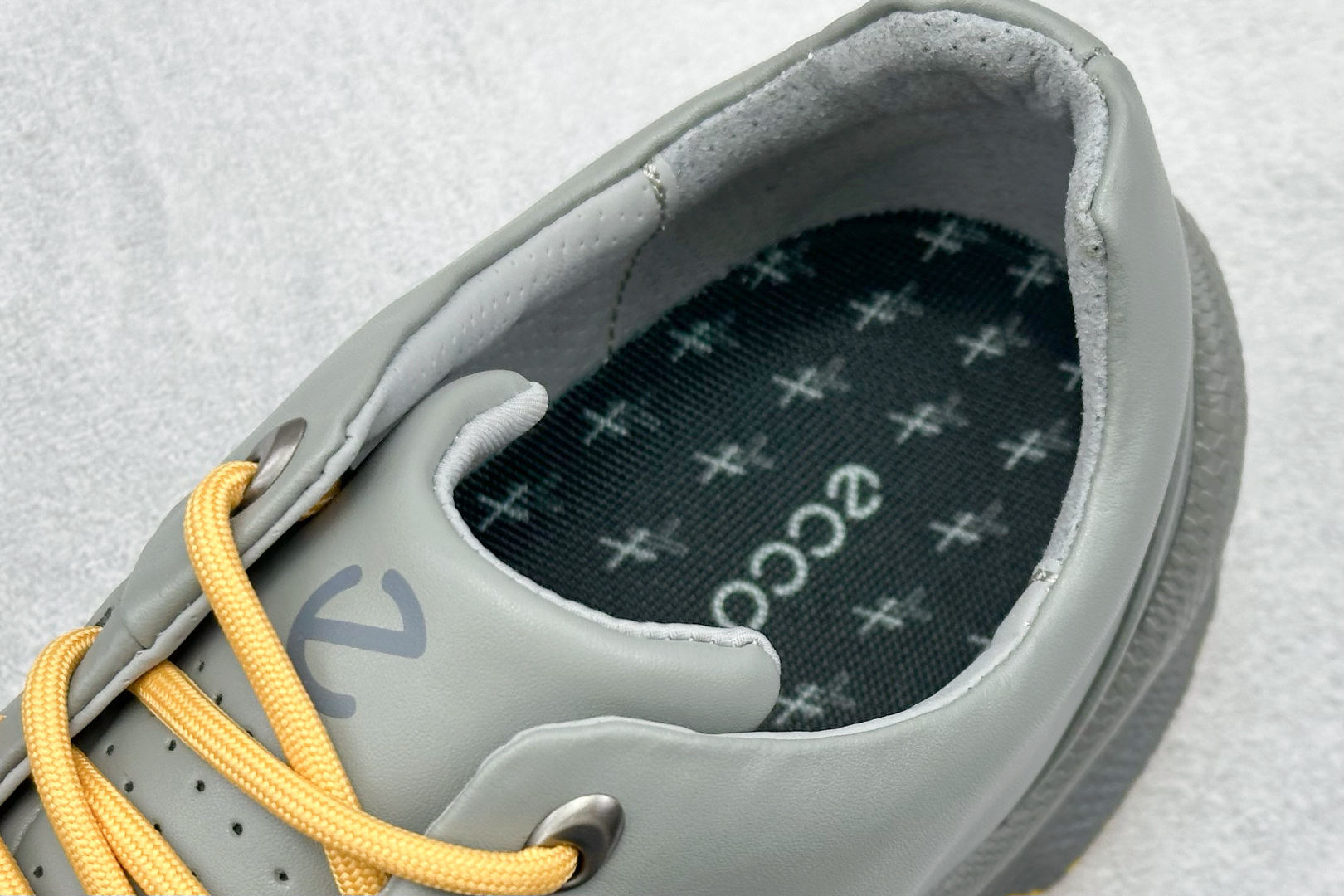 280 ECCO爱步 小红书爆款 新款百搭休闲款 Ecco/爱步男士跑步鞋休闲鞋透气轻质系带轻便运动鞋 0915040-Chinese UA Cheap High Quatity Brand Clothes Bags handbags Sneakers wholesale wholesaler seller from China Factory suppliers Fashion Clothing Shoes best Quality Beautiful Price 280 ECCO爱步 小红书爆款 新款百搭休闲款 Ecco/爱步男士跑步鞋休闲鞋透气轻质系带轻便运动鞋 0915040