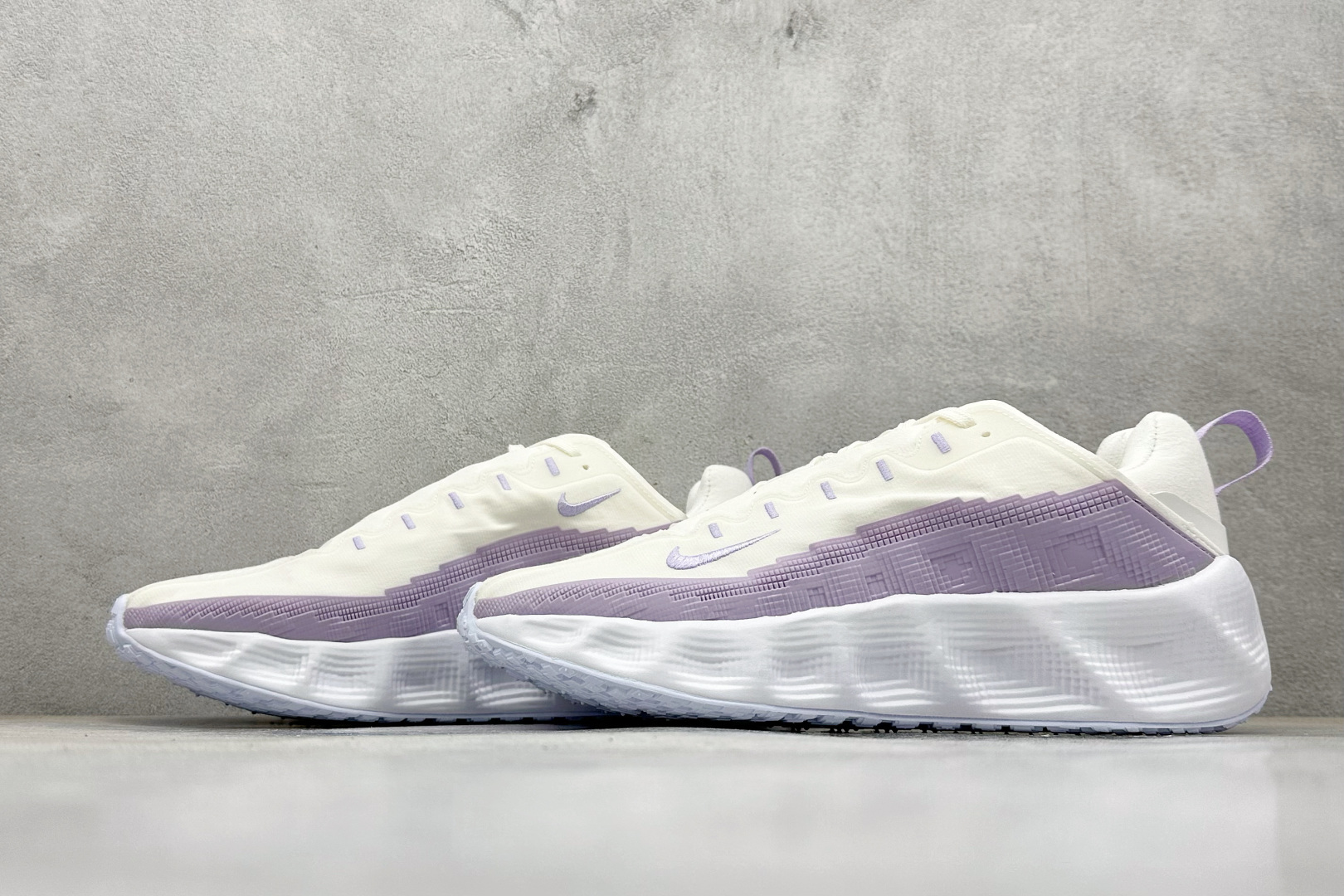 190 HYEIN SEO x Nike Ava Rover Ava Rover 联名鞋 HQ2863-300