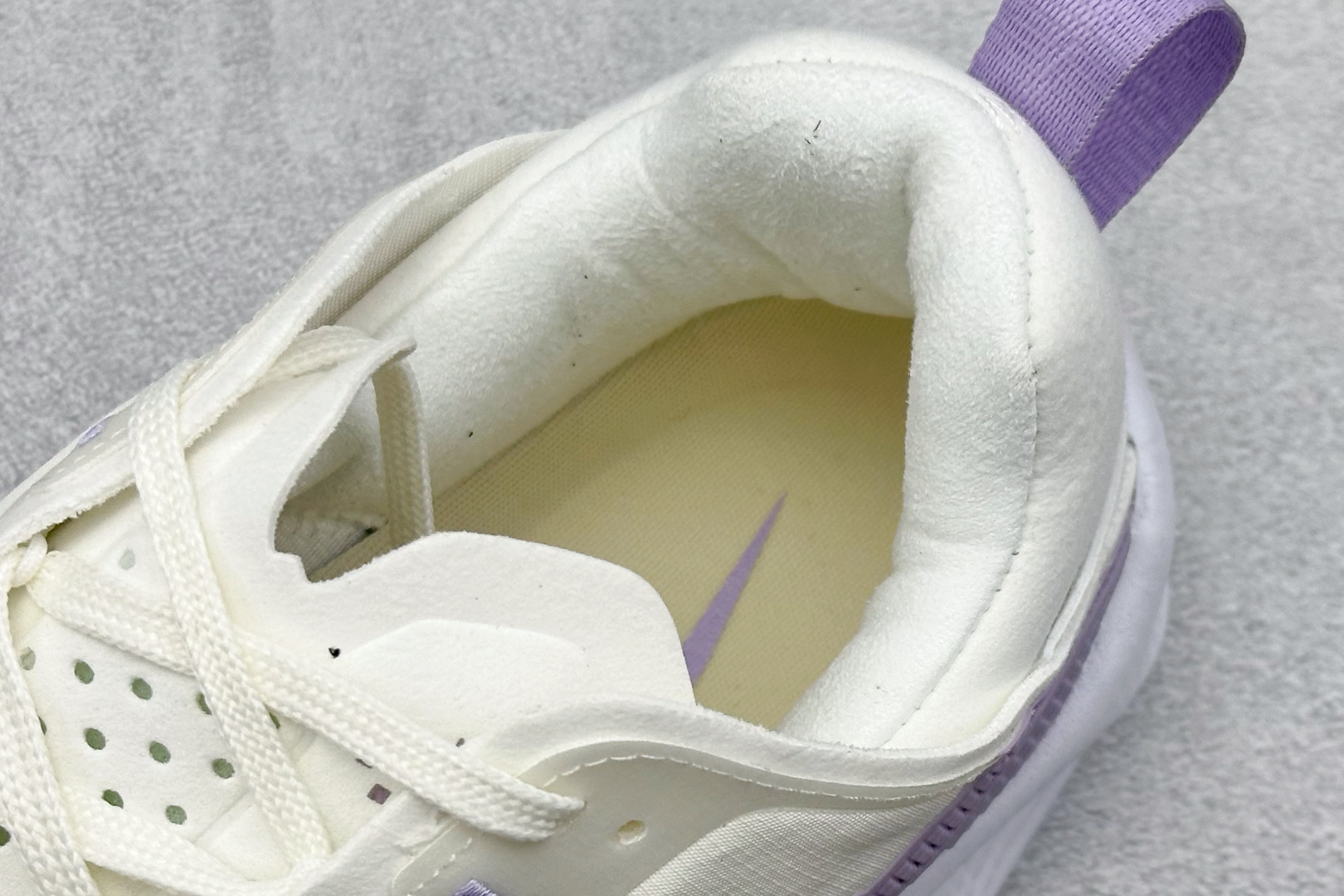 190 HYEIN SEO x Nike Ava Rover Ava Rover 联名鞋 HQ2863-300