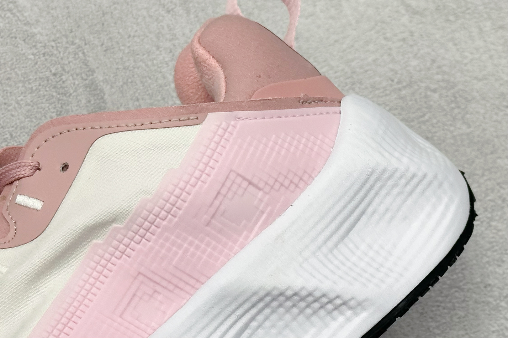 190 HYEIN SEO x Nike Ava Rover Ava Rover 联名鞋 DX4215-204-Chinese UA Cheap High Quatity Brand Clothes Bags handbags Sneakers wholesale wholesaler seller from China Factory suppliers Fashion Clothing Shoes best Quality Beautiful Price 190 HYEIN SEO x Nike Ava Rover Ava Rover 联名鞋 DX4215-204