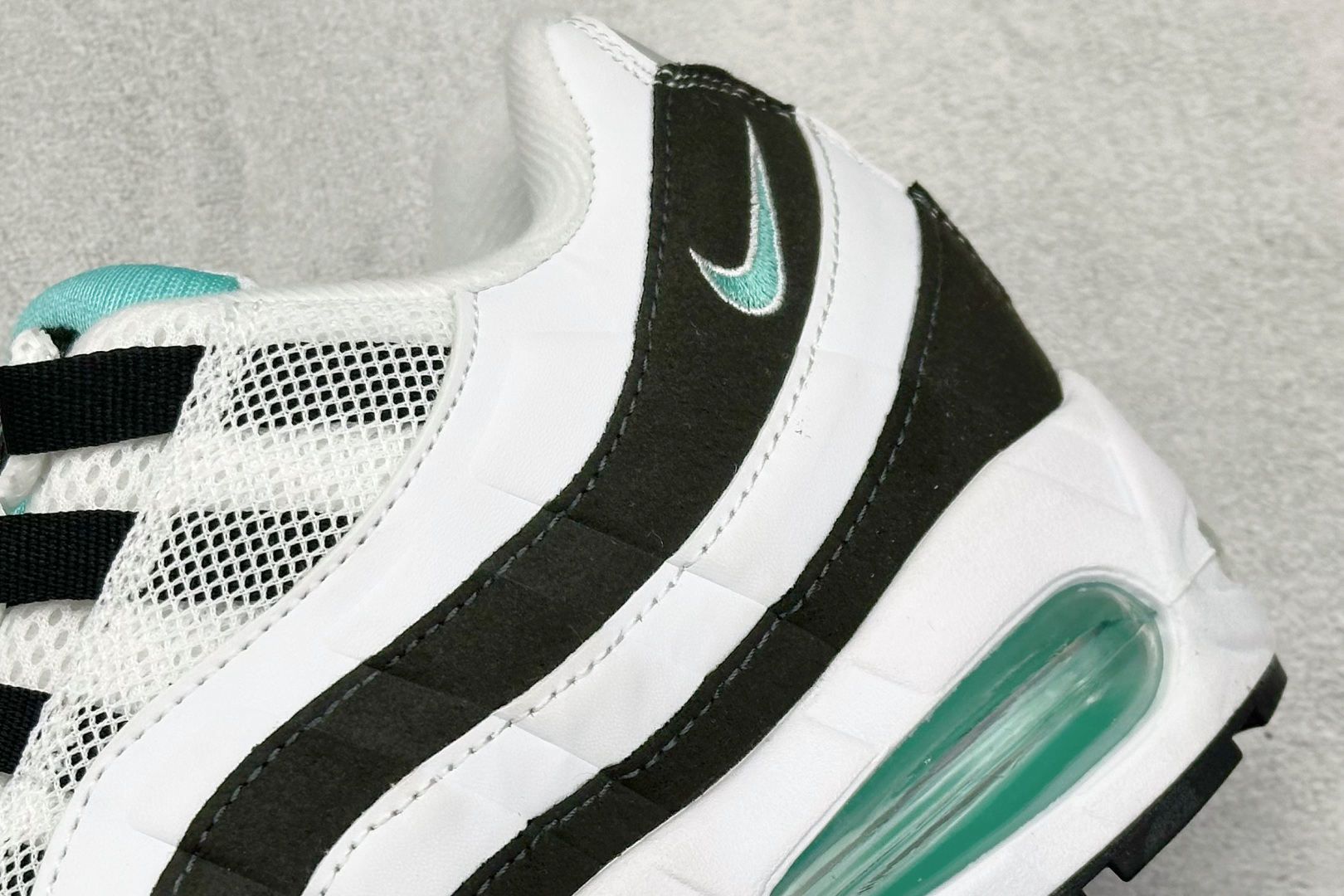 220 Nike Air Max 95 复古减震气垫跑鞋 IM7409-100