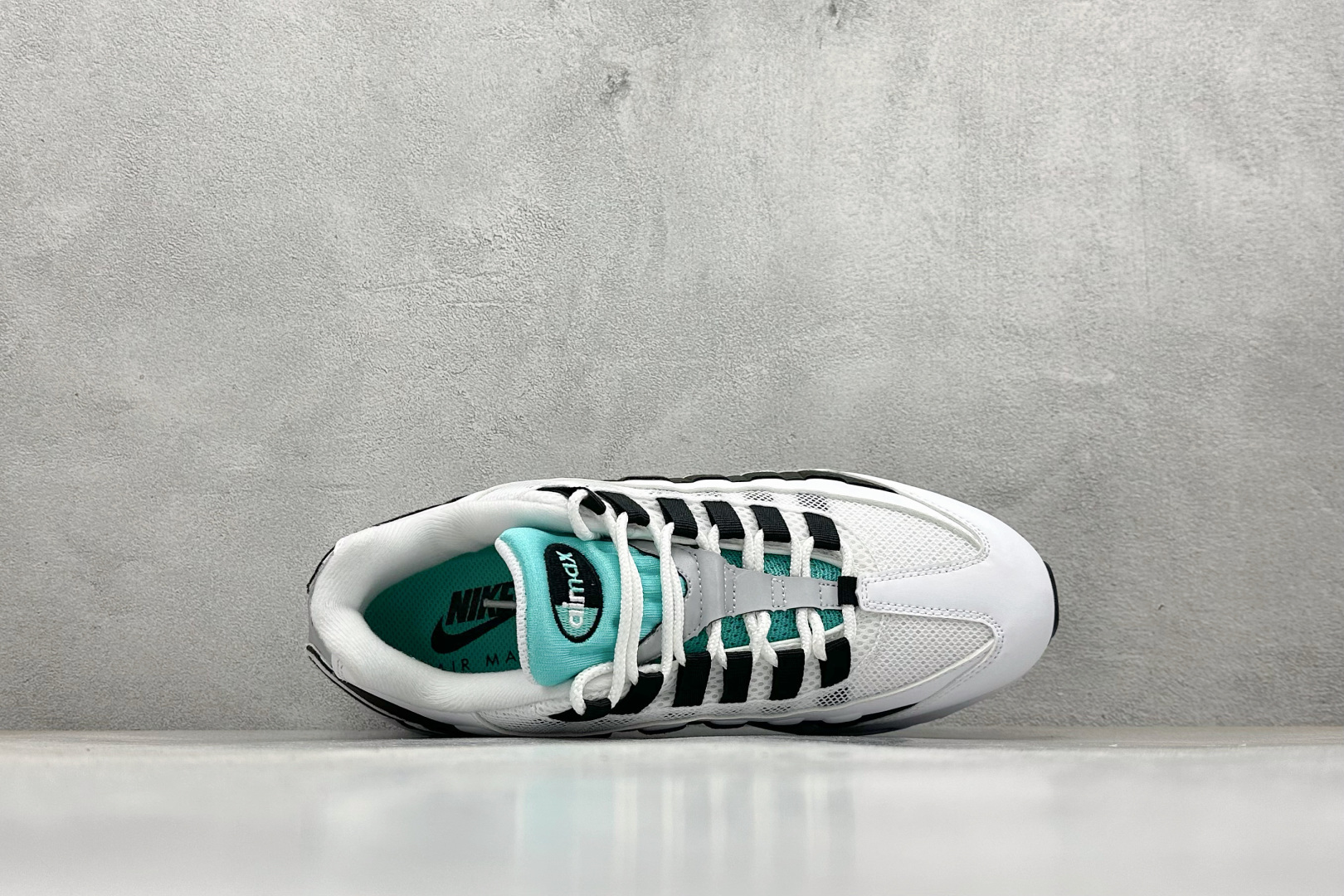 220 Nike Air Max 95 复古减震气垫跑鞋 IM7409-100