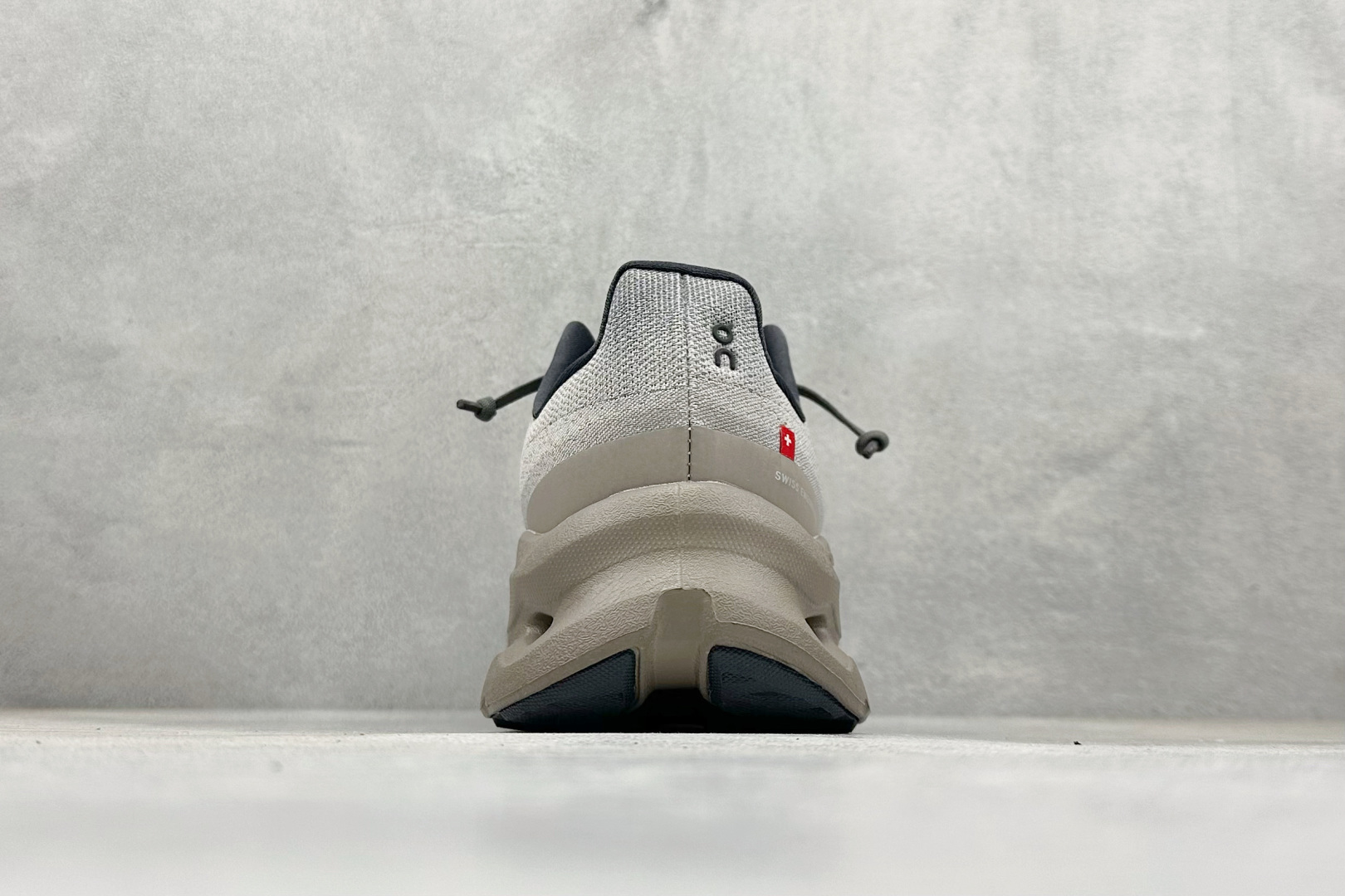 180 XD版On Cloudmonster CL昂跑减震生活休闲鞋 3ME1010