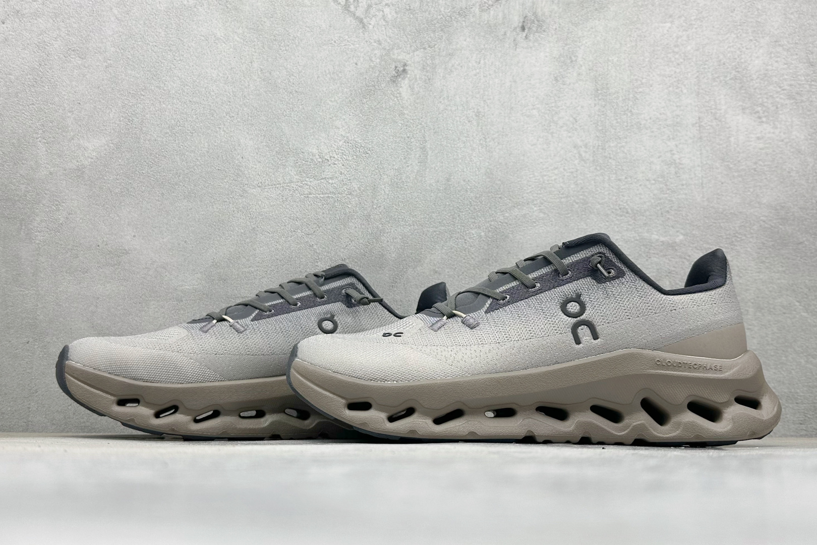 180 XD版On Cloudmonster CL昂跑减震生活休闲鞋 3ME1010