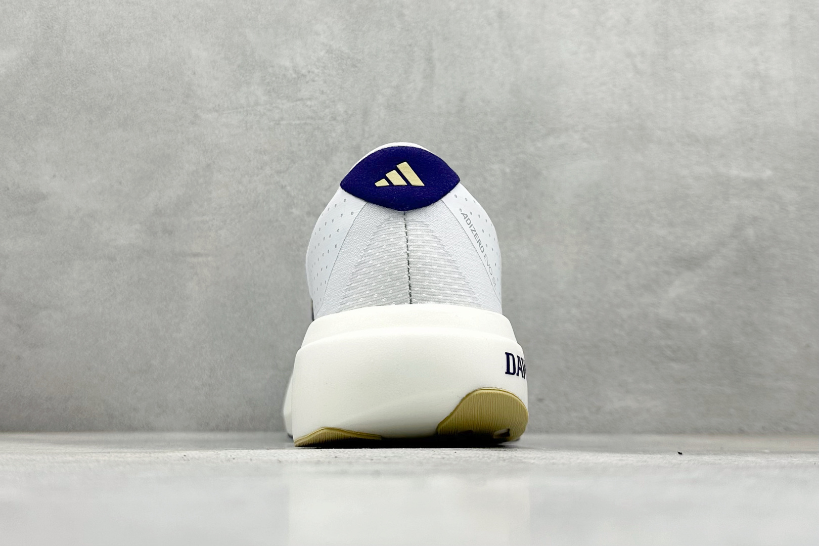 260 P Adidas Adizero Evo SL 阿迪超轻透气缓震跑鞋 JQ4578-Chinese UA Cheap High Quatity Brand Clothes Bags handbags Sneakers wholesale wholesaler seller from China Factory suppliers Fashion Clothing Shoes best Quality Beautiful Price 260 P Adidas Adizero Evo SL 阿迪超轻透气缓震跑鞋 JQ4578