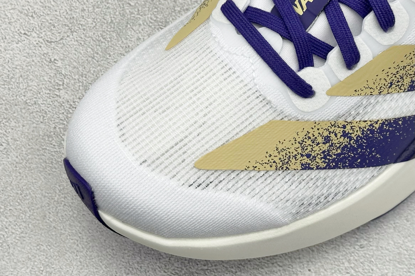 260 P Adidas Adizero Evo SL 阿迪超轻透气缓震跑鞋 JQ4578-Chinese UA Cheap High Quatity Brand Clothes Bags handbags Sneakers wholesale wholesaler seller from China Factory suppliers Fashion Clothing Shoes best Quality Beautiful Price 260 P Adidas Adizero Evo SL 阿迪超轻透气缓震跑鞋 JQ4578