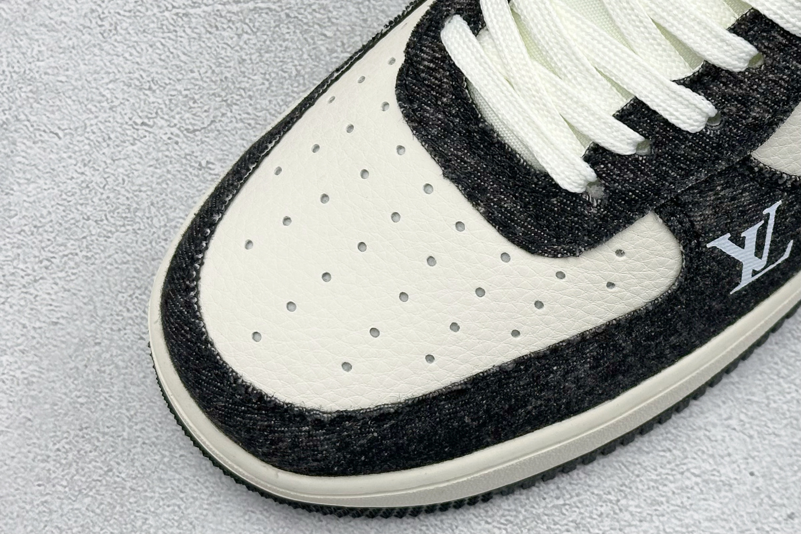 SC版Nike Air Force 1'07 Low 联名 双色底黑牛仔 空军一号低帮休闲板鞋 DX1888-097