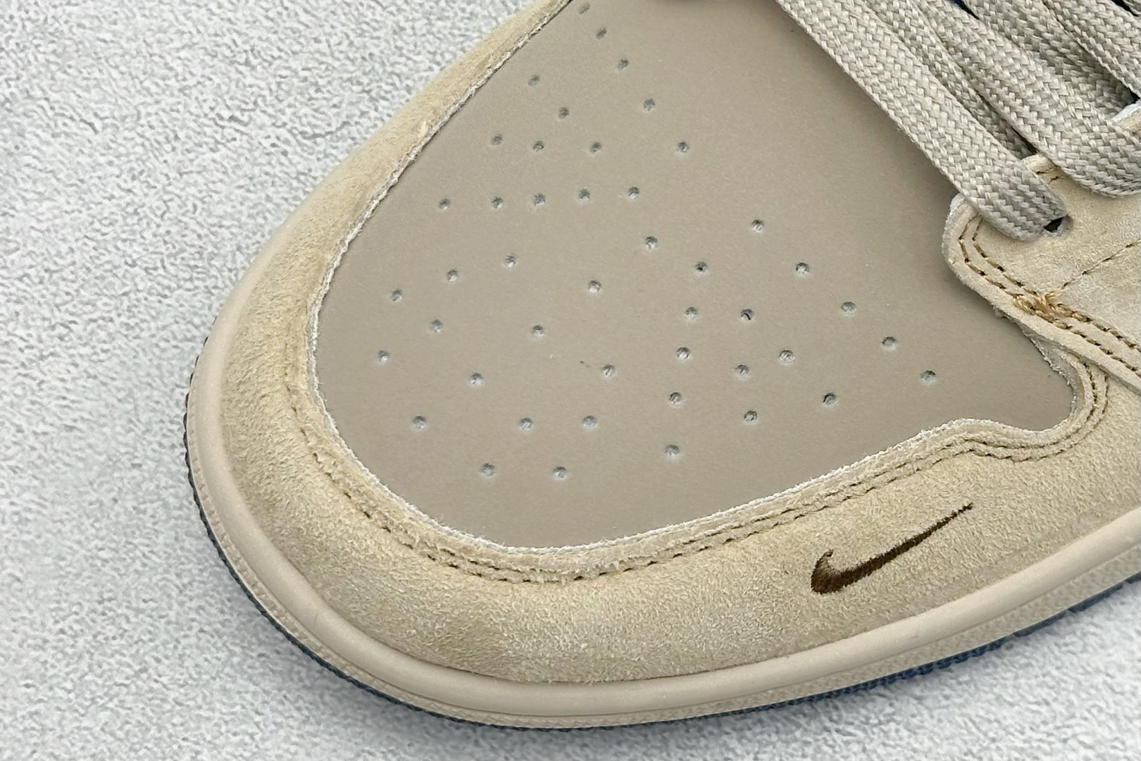 280 XC版Nike Jordan Air Jordan 1xUNDEFEATED 米粽小勾 QG1988-003