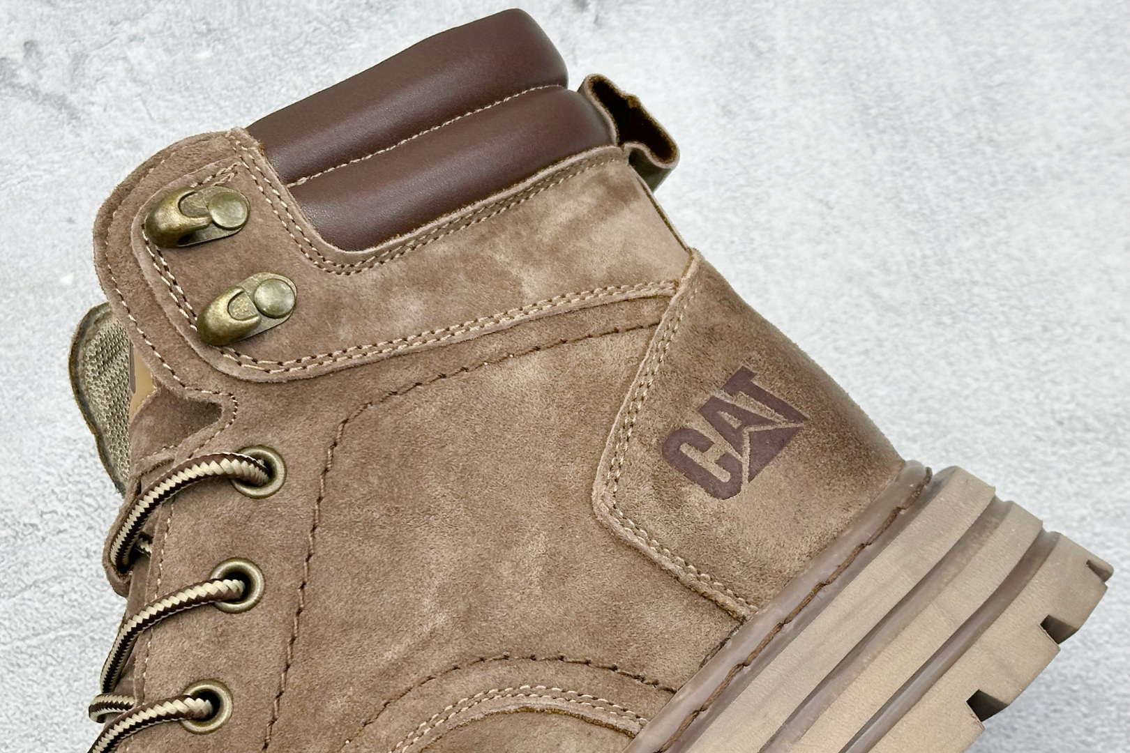 CAT卡特 硬汉推土机品牌经典百搭户外休闲大黄靴系列 P726536-High Quatity Cheap Brand wholesale wholesaler seller Clothes Bags handbags Sneakers Top Fashion Clothing Shoes from China Factory Chinese suppliers best Quality Beautiful Price CAT卡特 硬汉推土机品牌经典百搭户外休闲大黄靴系列 P726536