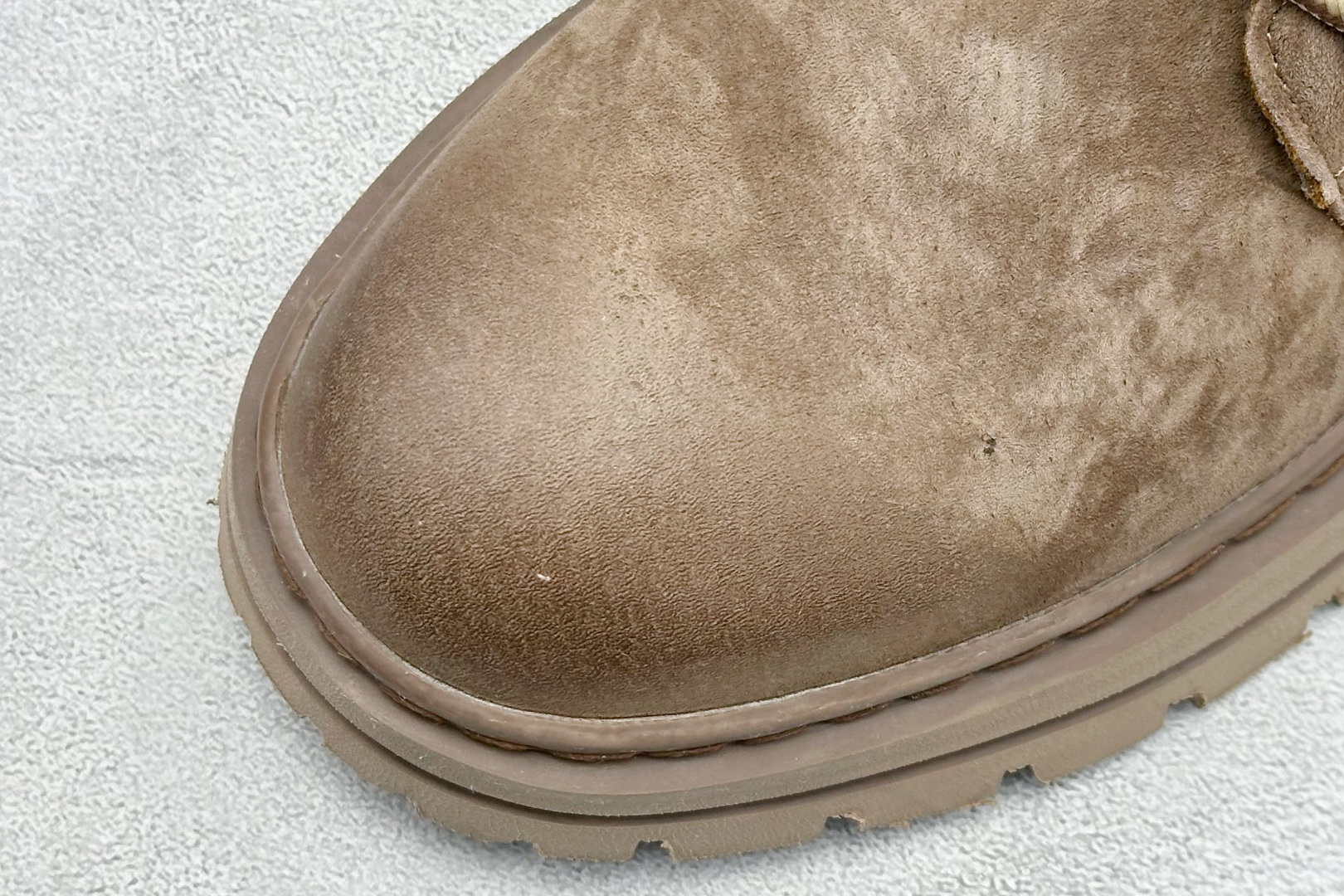 CAT卡特 硬汉推土机品牌经典百搭户外休闲大黄靴系列 P726536-High Quatity Cheap Brand wholesale wholesaler seller Clothes Bags handbags Sneakers Top Fashion Clothing Shoes from China Factory Chinese suppliers best Quality Beautiful Price CAT卡特 硬汉推土机品牌经典百搭户外休闲大黄靴系列 P726536