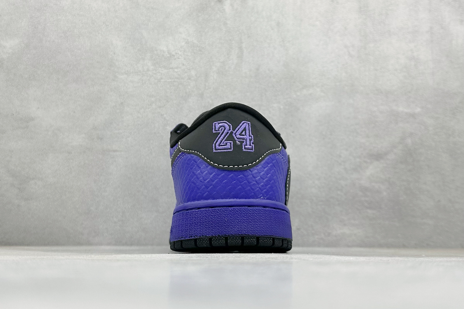 Travis Scott x Jordan 1 Low “科比限定” 高端定制 乔丹倒勾低帮休闲板鞋 LD2028-038