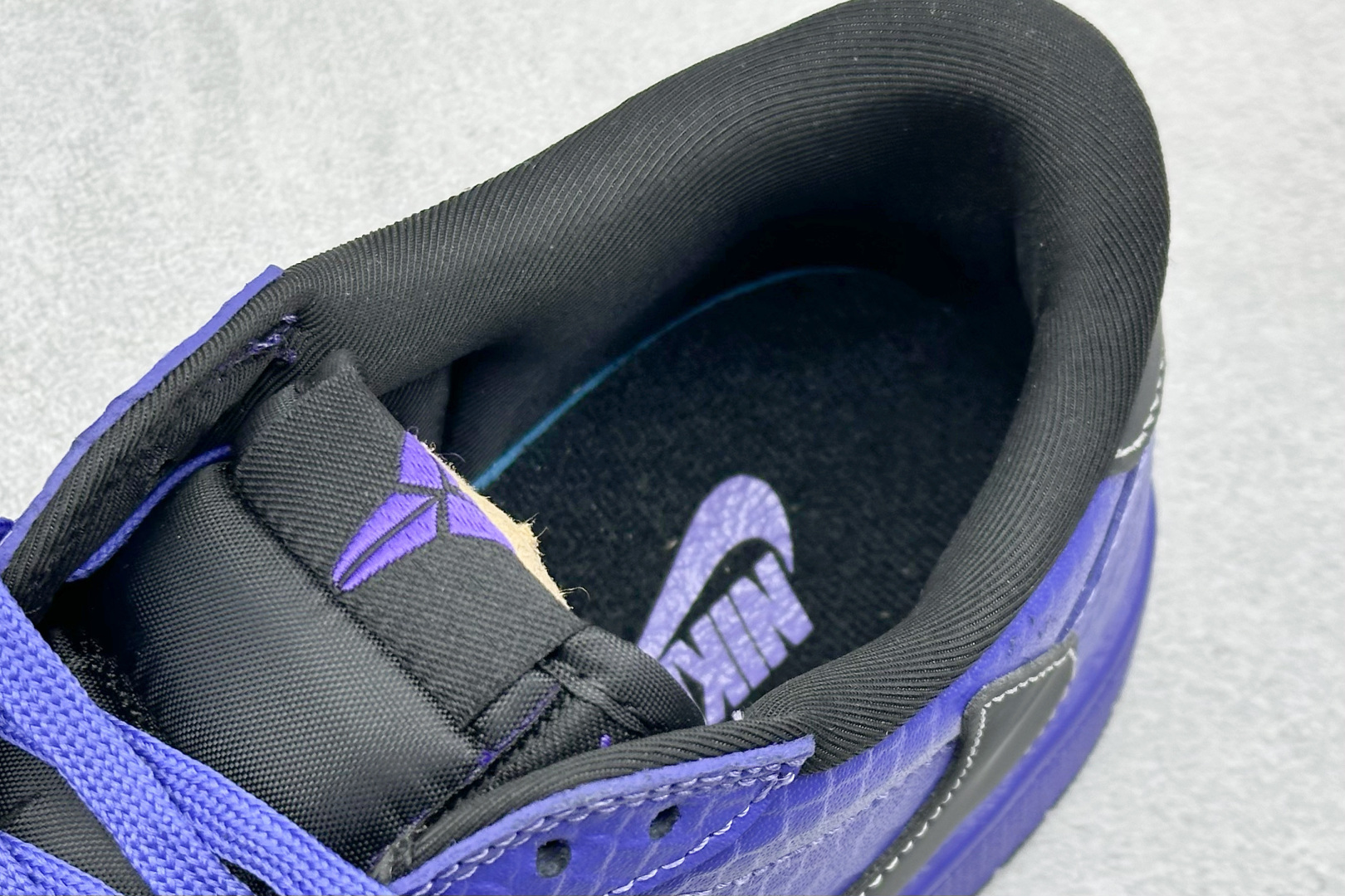 Travis Scott x Jordan 1 Low “科比限定” 高端定制 乔丹倒勾低帮休闲板鞋 LD2028-038