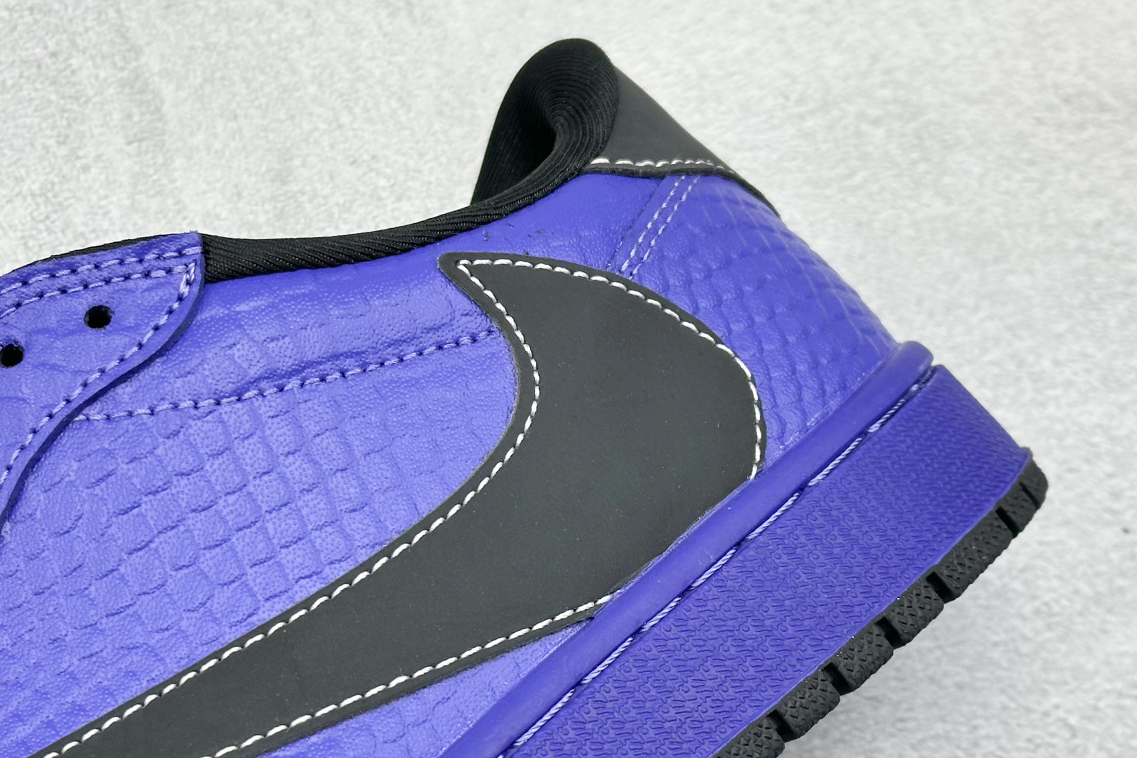 Travis Scott x Jordan 1 Low “科比限定” 高端定制 乔丹倒勾低帮休闲板鞋 LD2028-038