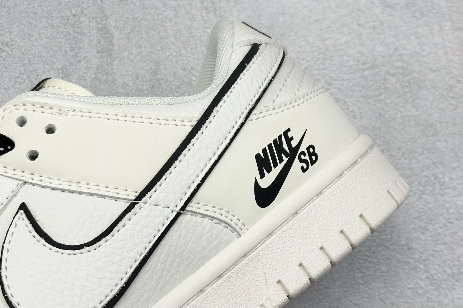 XC版Nike SB Dunk Low 米白 周年高端定制 低帮休闲板鞋 CS1688-115-High Quatity Cheap Brand wholesale wholesaler seller Clothes Bags handbags Sneakers Top Fashion Clothing Shoes from China Factory Chinese suppliers best Quality Beautiful Price XC版Nike SB Dunk Low 米白 周年高端定制 低帮休闲板鞋 CS1688-115