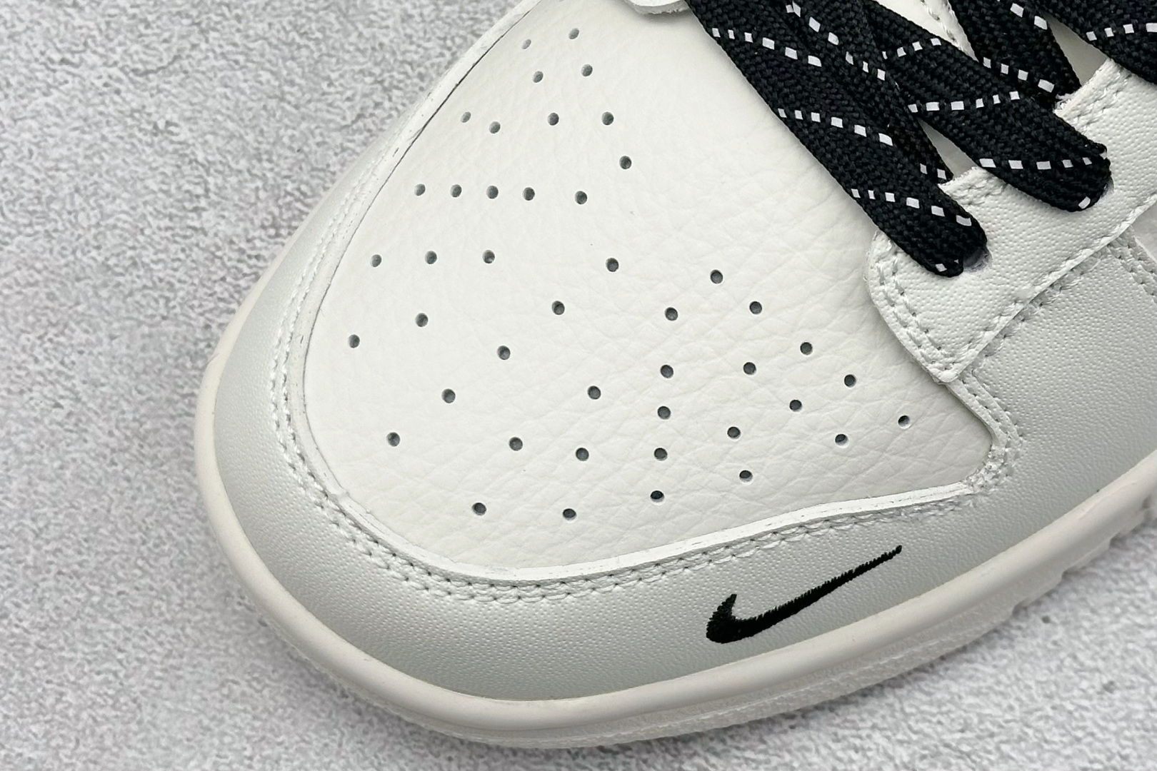 XC版Nike SB Dunk Low 米白 周年高端定制 低帮休闲板鞋 CS1688-115-High Quatity Cheap Brand wholesale wholesaler seller Clothes Bags handbags Sneakers Top Fashion Clothing Shoes from China Factory Chinese suppliers best Quality Beautiful Price XC版Nike SB Dunk Low 米白 周年高端定制 低帮休闲板鞋 CS1688-115