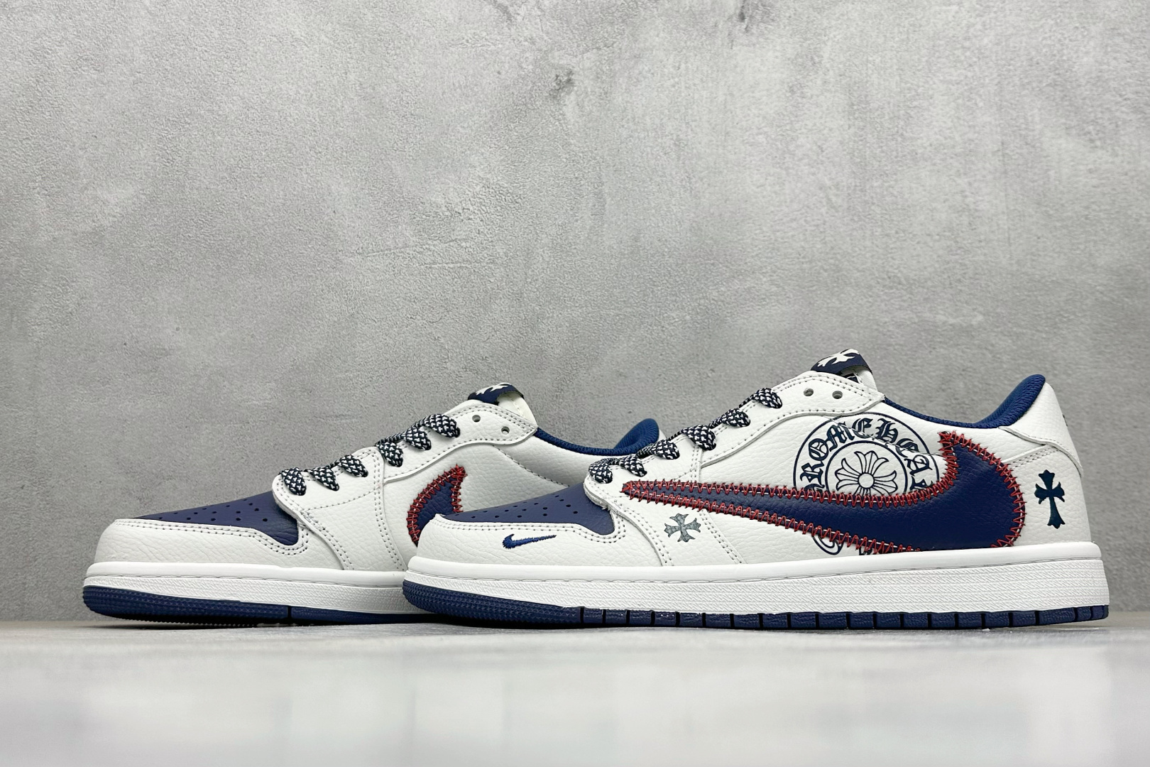 XC版Travis Scott x Fragment Design x Jordan Air Jordan 1 Low SP “克罗心联名——缝线勾” DZ5899-030