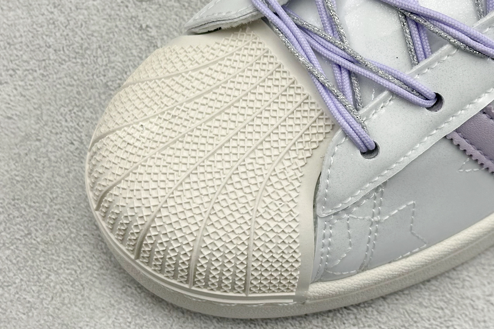 Adidas Originals Super II 贝壳头板鞋 JR6984-High Quatity Cheap Brand wholesale wholesaler seller Clothes Bags handbags Sneakers Top Fashion Clothing Shoes from China Factory Chinese suppliers best Quality Beautiful Price Adidas Originals Super II 贝壳头板鞋 JR6984