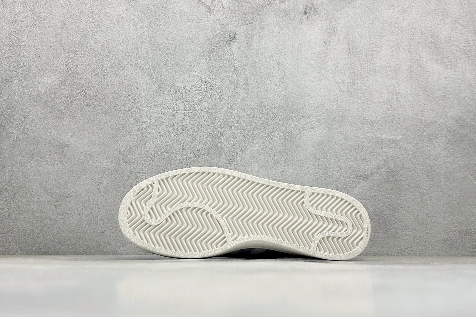 Adidas Originals Super II 贝壳头板鞋 JR6984-High Quatity Cheap Brand wholesale wholesaler seller Clothes Bags handbags Sneakers Top Fashion Clothing Shoes from China Factory Chinese suppliers best Quality Beautiful Price Adidas Originals Super II 贝壳头板鞋 JR6984