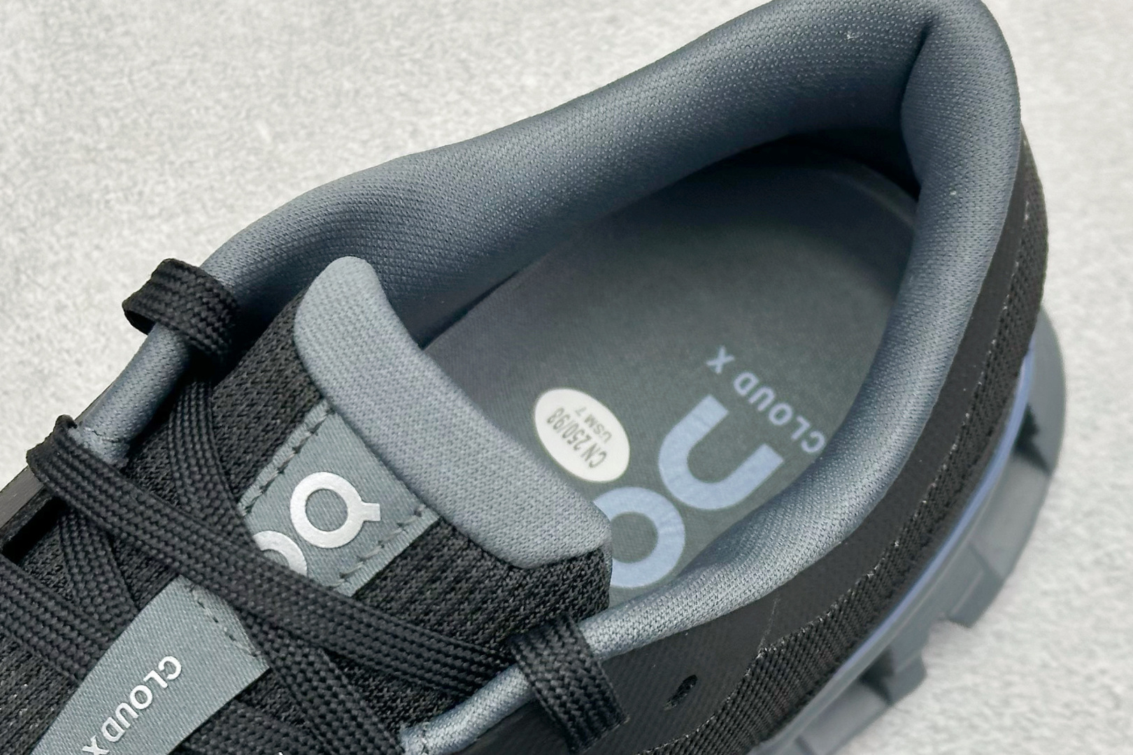 RS版CloudvistaX4 全新综合体能训练运动鞋 Cloud X 舒适乐趣跑 缓震 轻量 On昂跑 3ME3004-High Quatity Cheap Brand wholesale wholesaler seller Clothes Bags handbags Sneakers Top Fashion Clothing Shoes from China Factory Chinese suppliers best Quality Beautiful Price RS版CloudvistaX4 全新综合体能训练运动鞋 Cloud X 舒适乐趣跑 缓震 轻量 On昂跑 3ME3004