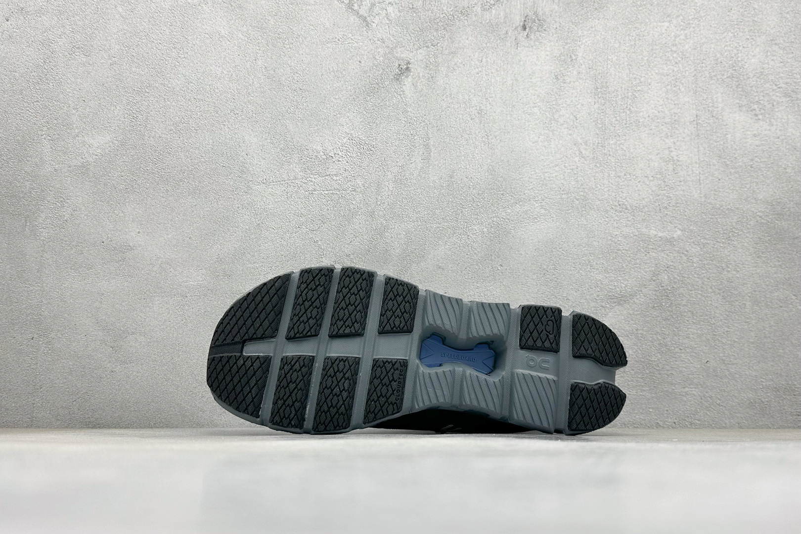 RS版CloudvistaX4 全新综合体能训练运动鞋 Cloud X 舒适乐趣跑 缓震 轻量 On昂跑 3ME3004-High Quatity Cheap Brand wholesale wholesaler seller Clothes Bags handbags Sneakers Top Fashion Clothing Shoes from China Factory Chinese suppliers best Quality Beautiful Price RS版CloudvistaX4 全新综合体能训练运动鞋 Cloud X 舒适乐趣跑 缓震 轻量 On昂跑 3ME3004