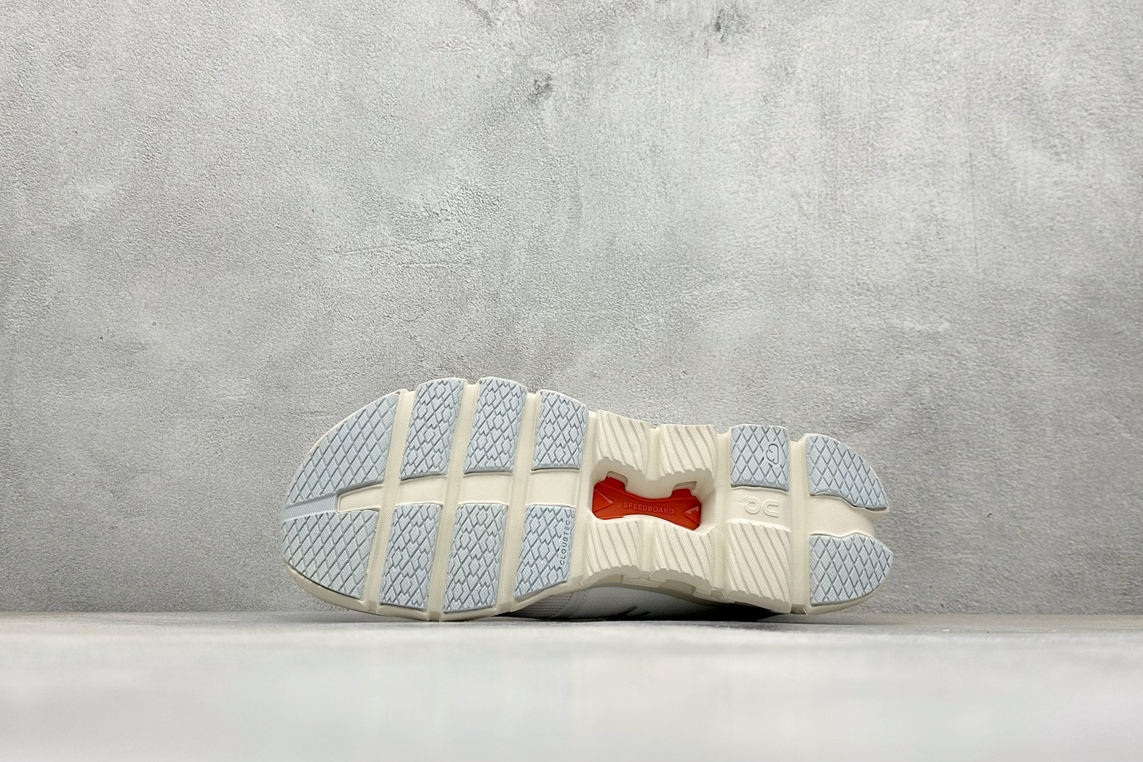 RS版CloudvistaX4 全新综合体能训练运动鞋 Cloud X 舒适乐趣跑 3WE3007