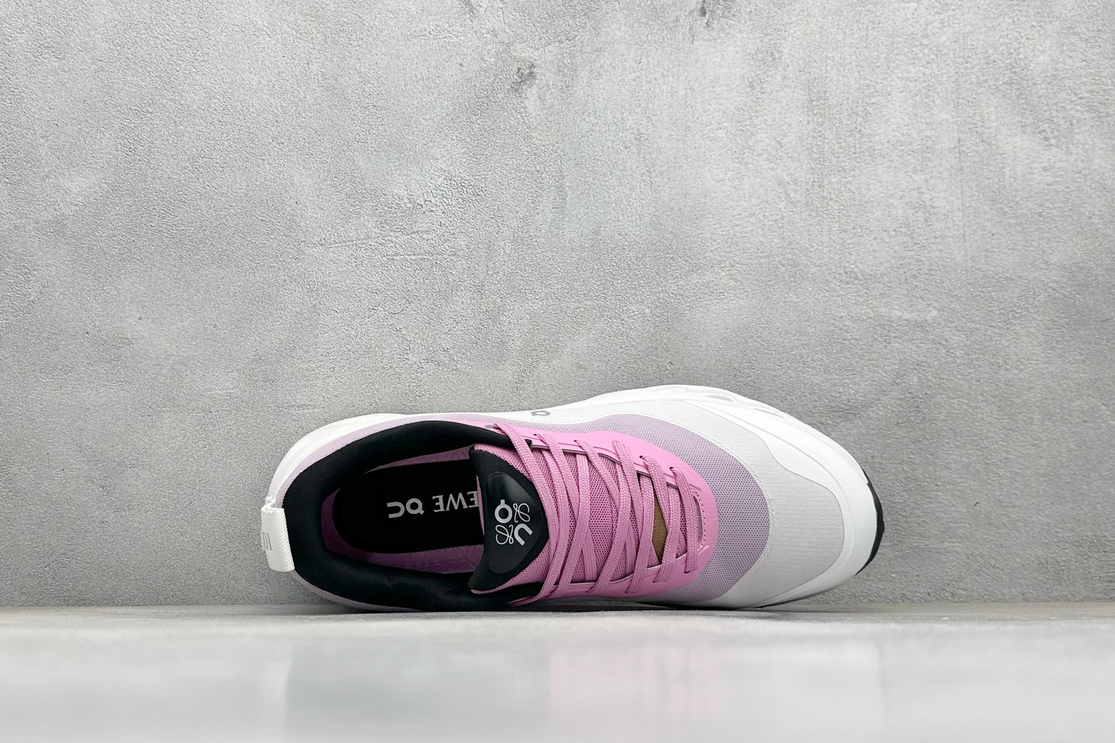 Loewe x 昂跑 ON On Running Cloudtilt 2.0 系列低帮厚底轻量舒适多功能休闲运动慢跑鞋-High Quatity Cheap Brand wholesale wholesaler seller Clothes Bags handbags Sneakers Top Fashion Clothing Shoes from China Factory Chinese suppliers best Quality Beautiful Price Loewe x 昂跑 ON On Running Cloudtilt 2.0 系列低帮厚底轻量舒适多功能休闲运动慢跑鞋