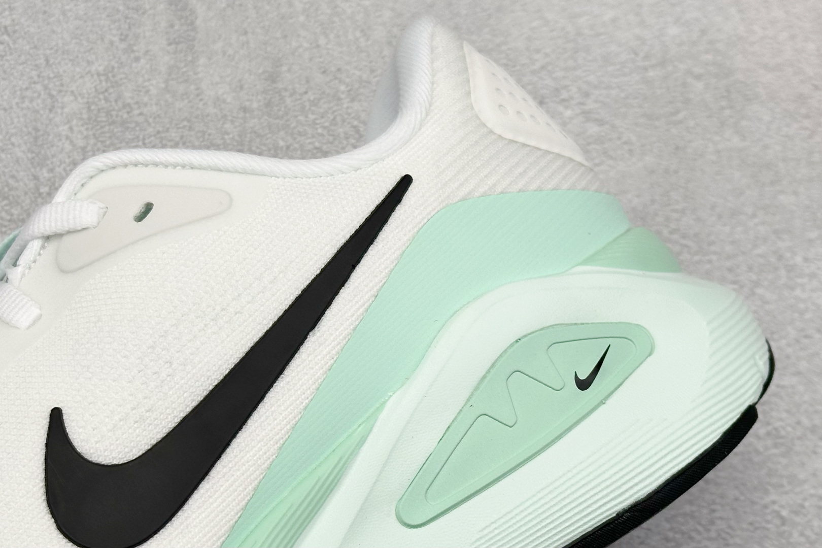 RS版NK Zoom Structure 26代 缓震舒适轻量跑步鞋 HJ1101-100