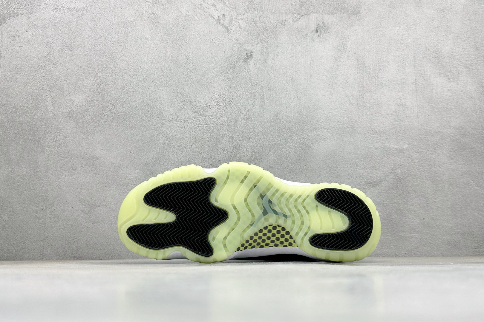 Air Jordan 11 Retro ”Inner Beast” AJ11 乔11夜光黑天鹅 IB1378-001